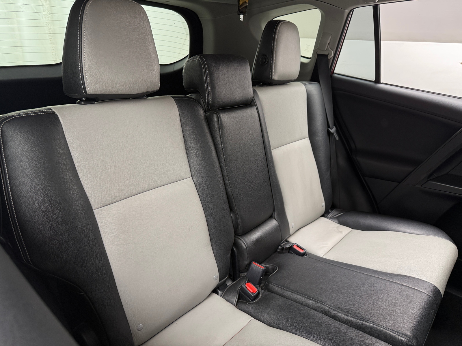 Thumbnail: 2016 Toyota RAV4 - 6