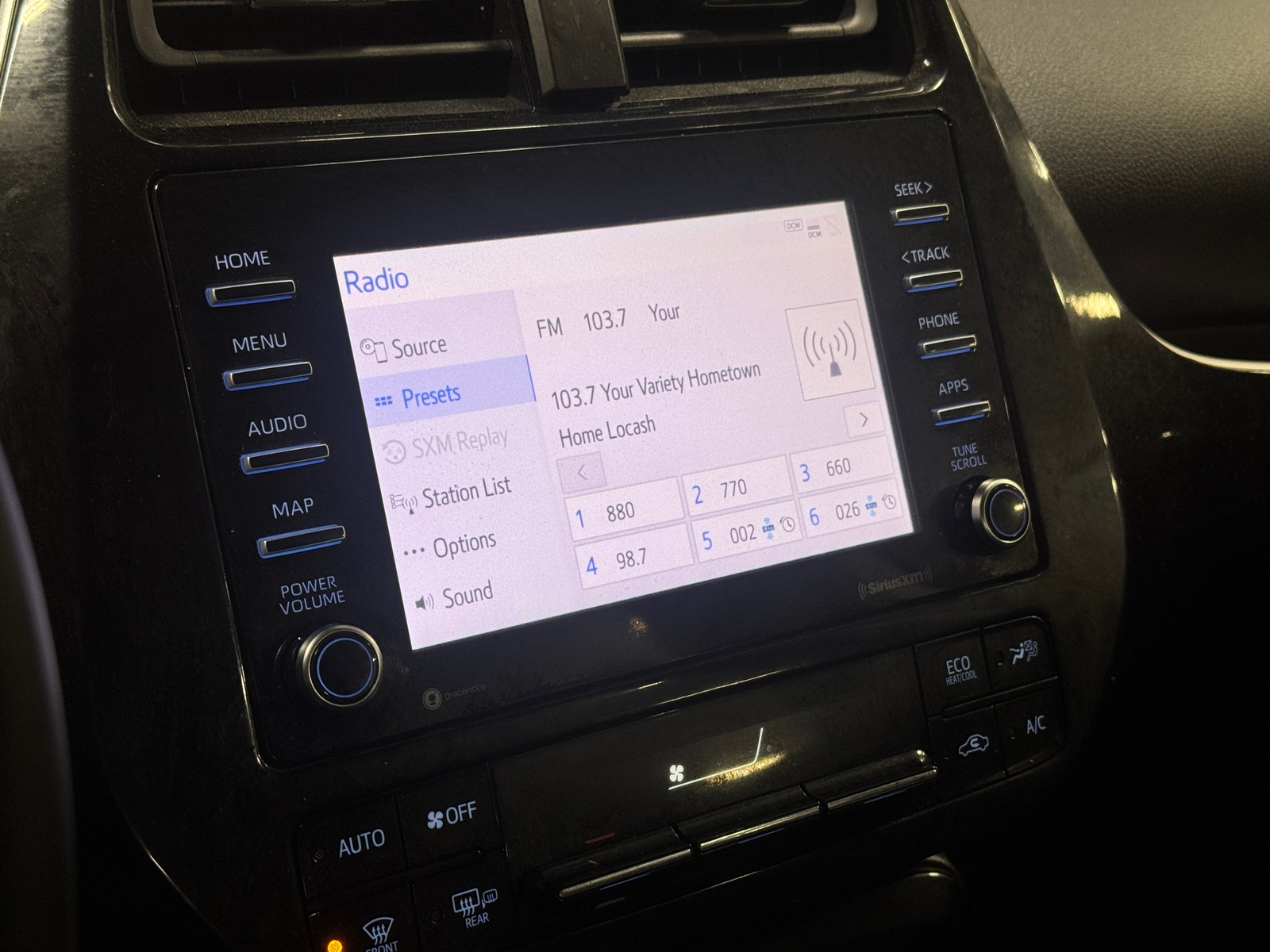 Thumbnail: 2021 Toyota Prius - 3