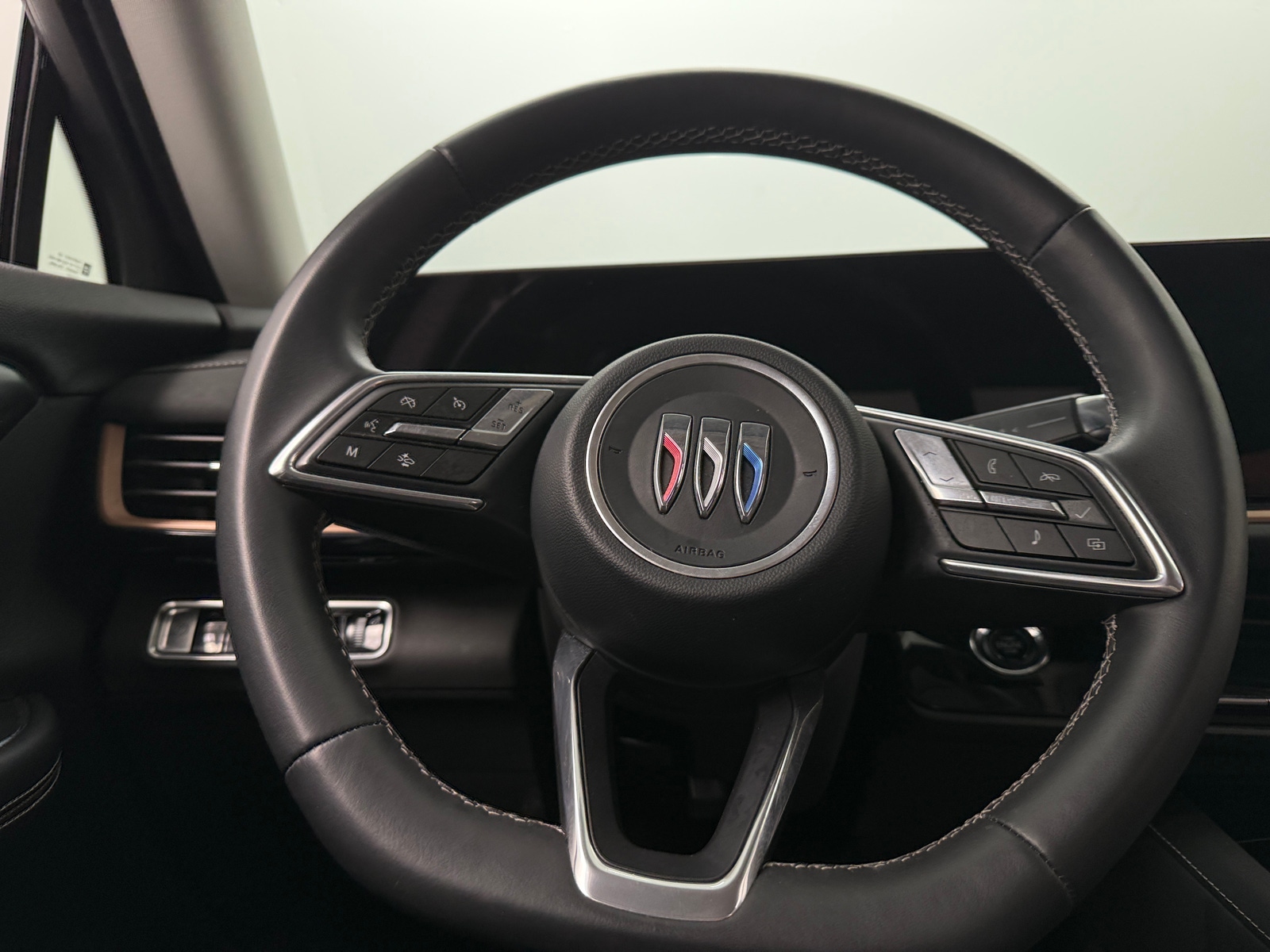 Thumbnail: 2025 Buick Envision - 4