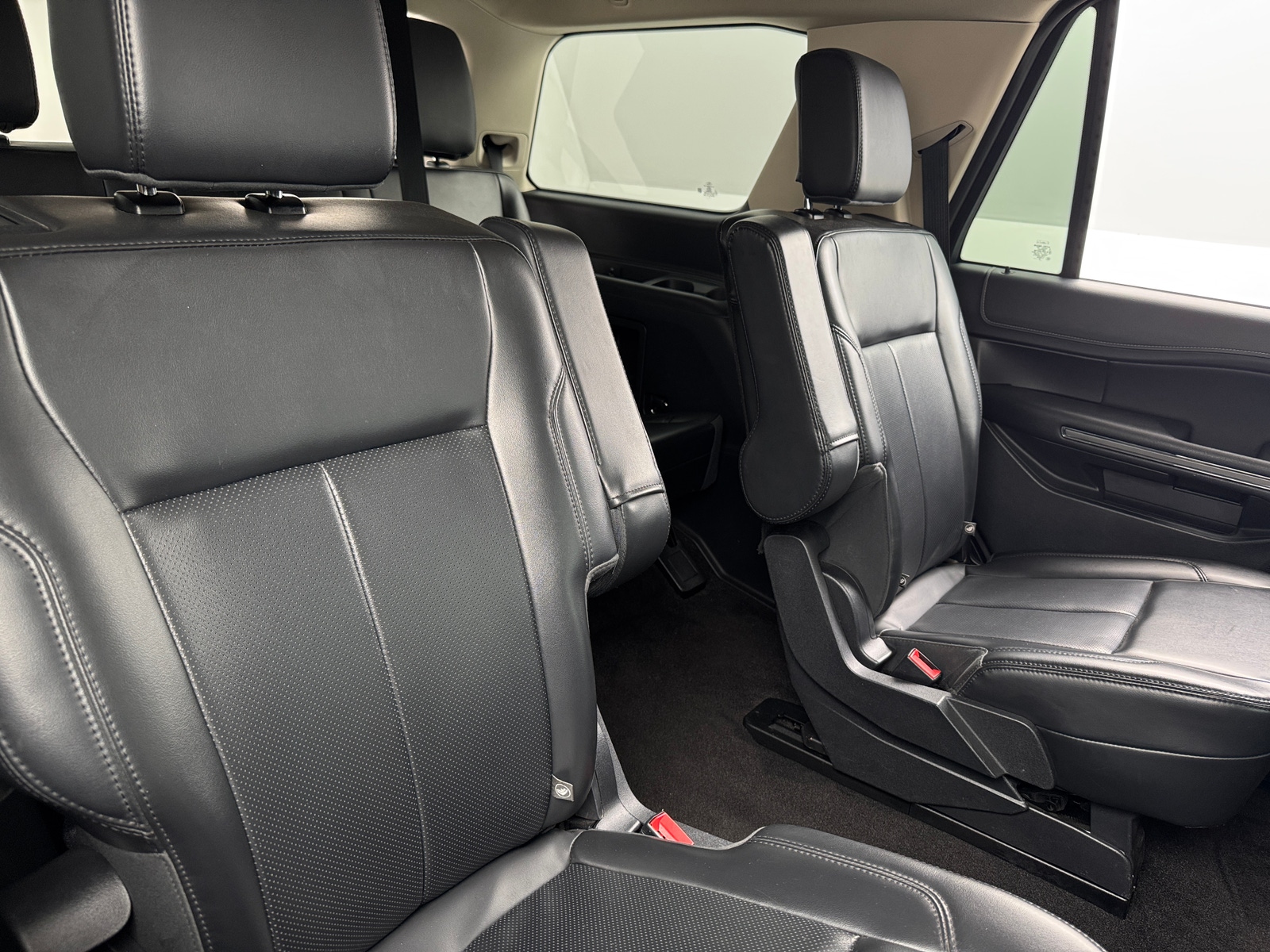 Thumbnail: 2022 Ford Expedition - 5