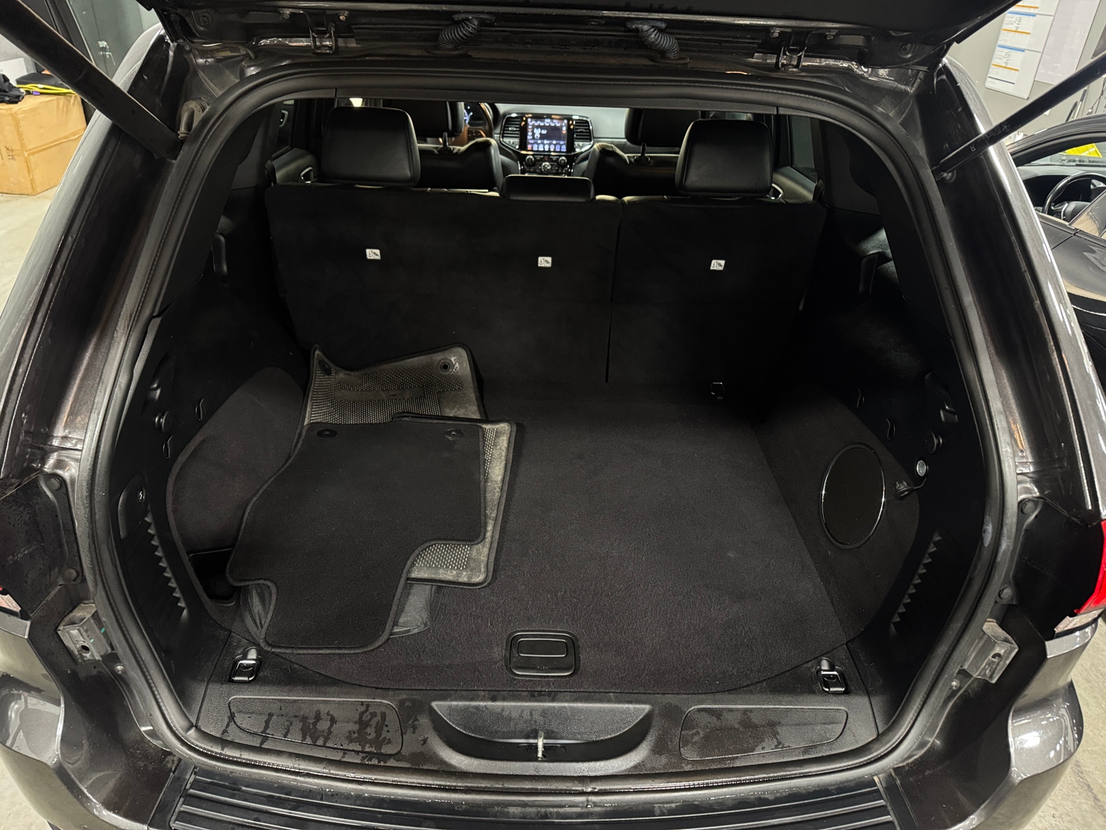 Thumbnail: 2019 Jeep Grand Cherokee - 6