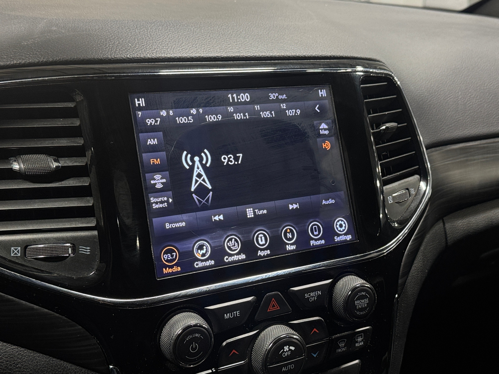 Thumbnail: 2019 Jeep Grand Cherokee - 3