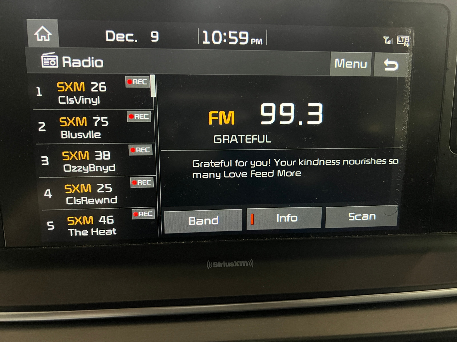 Thumbnail: 2020 Kia Telluride - 3