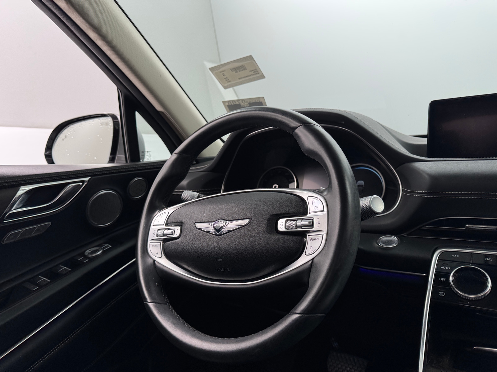 Thumbnail: 2021 Genesis GV80 - 4