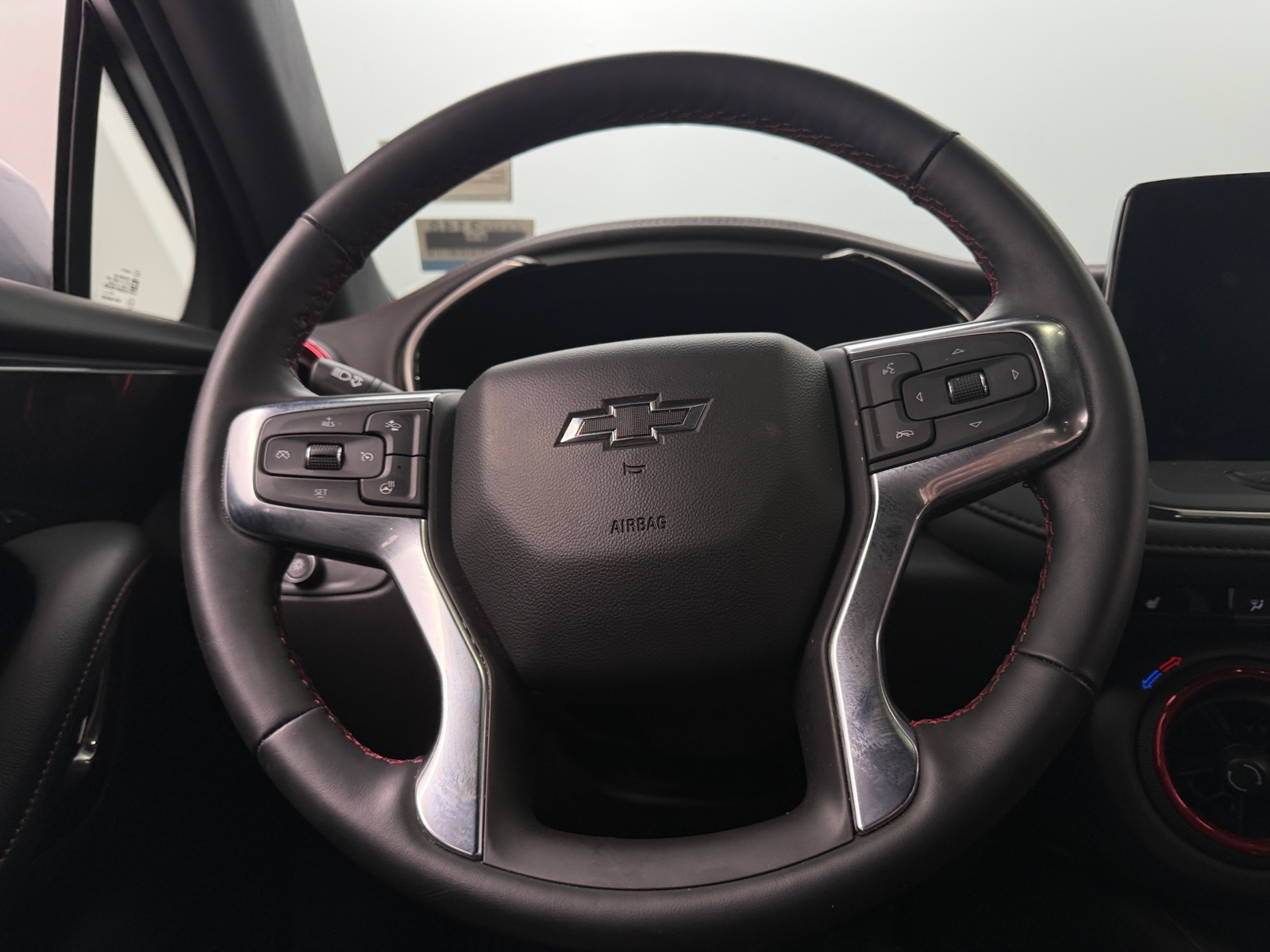 Thumbnail: 2025 Chevrolet Blazer - 4