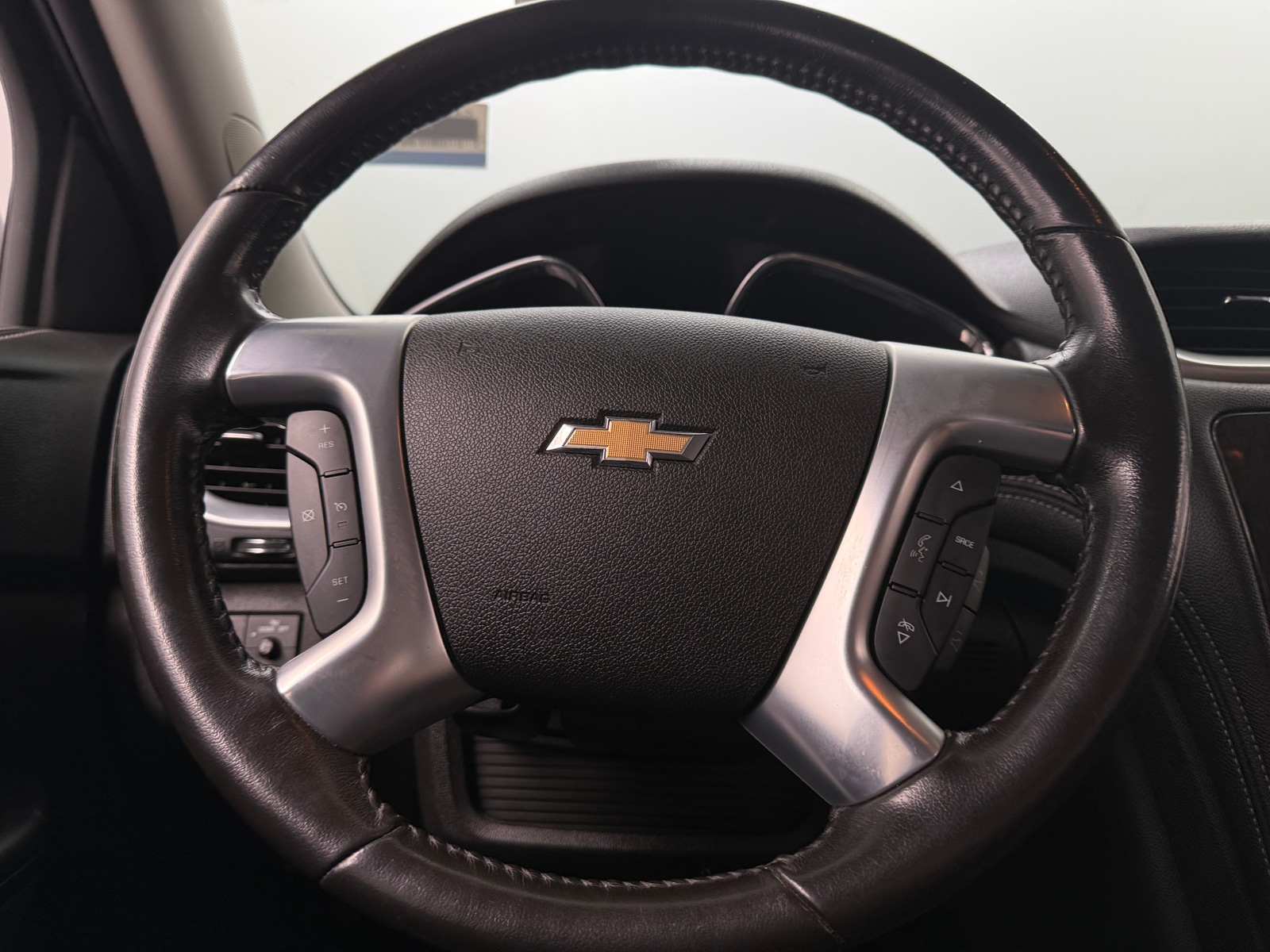 Thumbnail: 2017 Chevrolet Traverse - 5