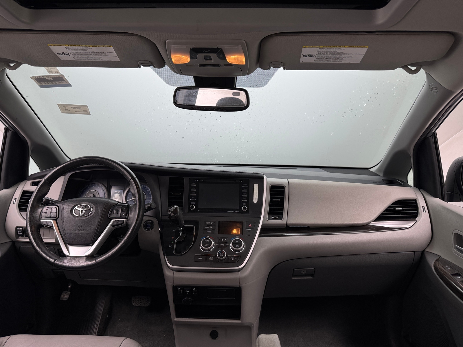 Thumbnail: 2020 Toyota Sienna - 2