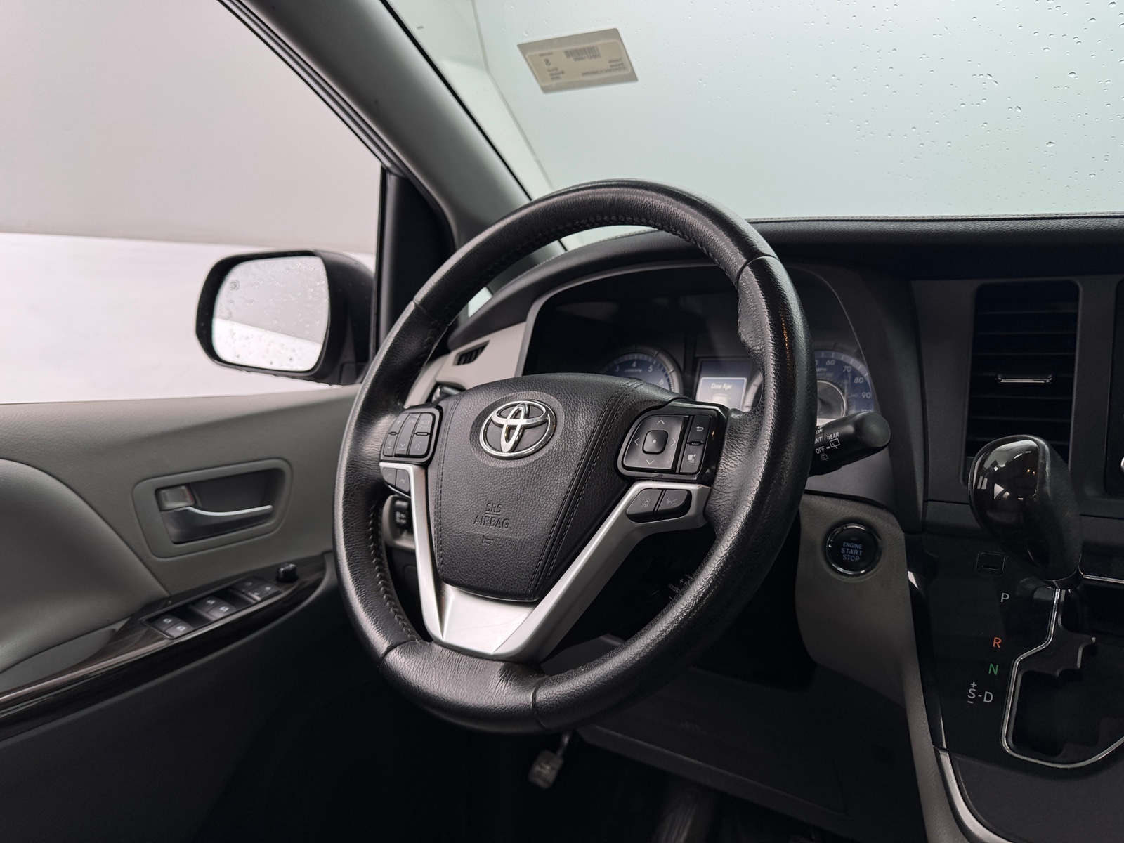 Thumbnail: 2020 Toyota Sienna - 4