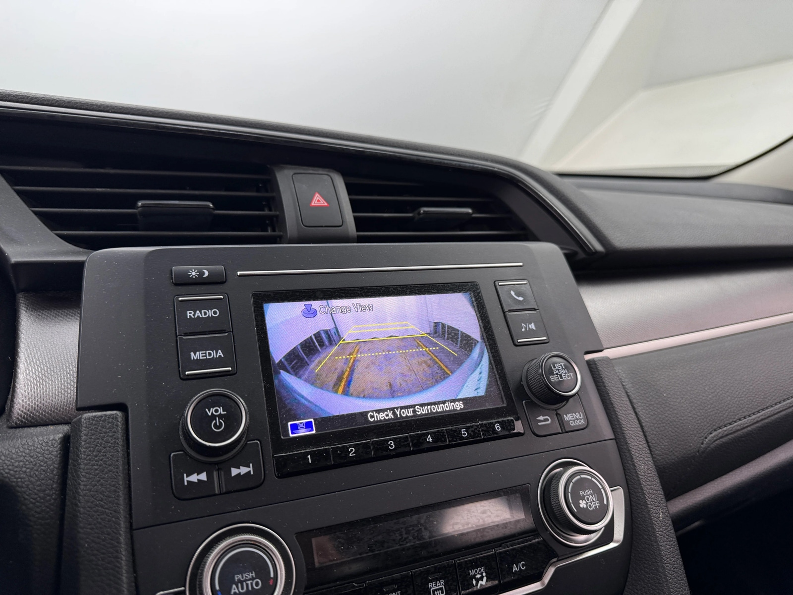 Thumbnail: 2017 Honda Civic - 4