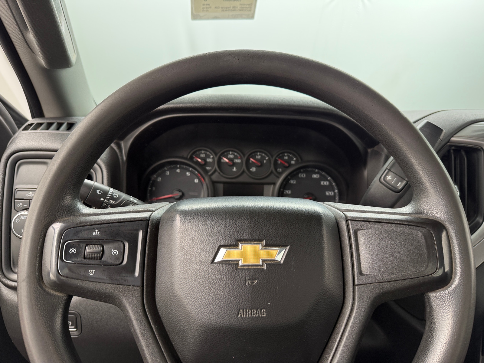 Thumbnail: 2019 Chevrolet Silverado 1500 - 4