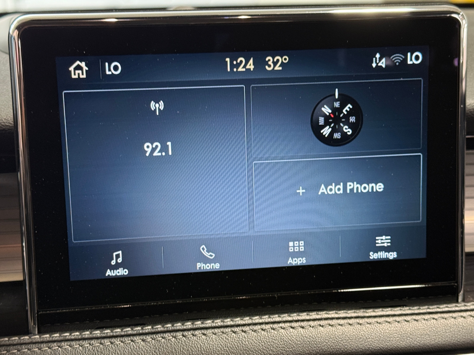 Thumbnail: 2022 Lincoln Corsair - 3