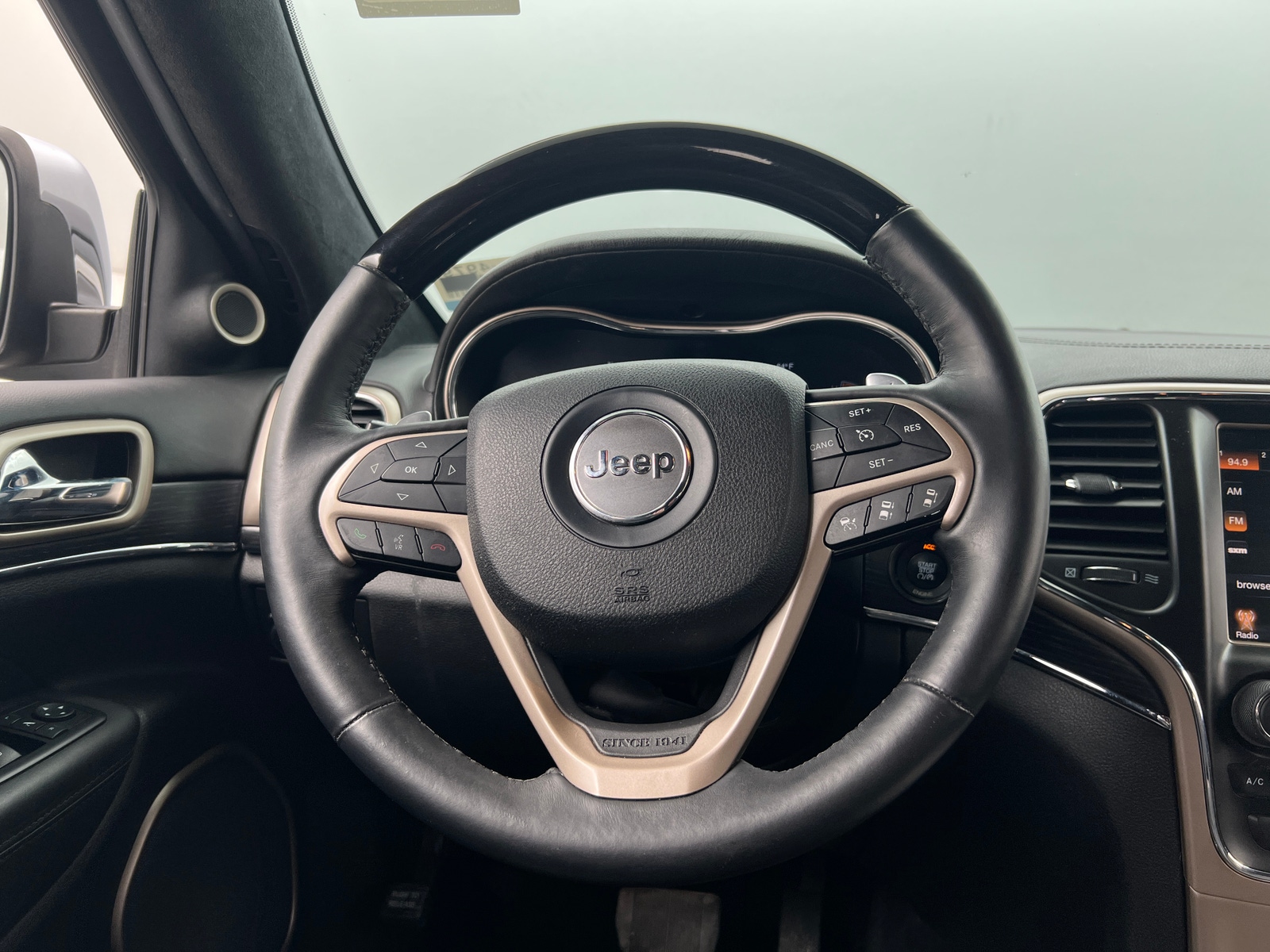 Thumbnail: 2014 Jeep Grand Cherokee - 4