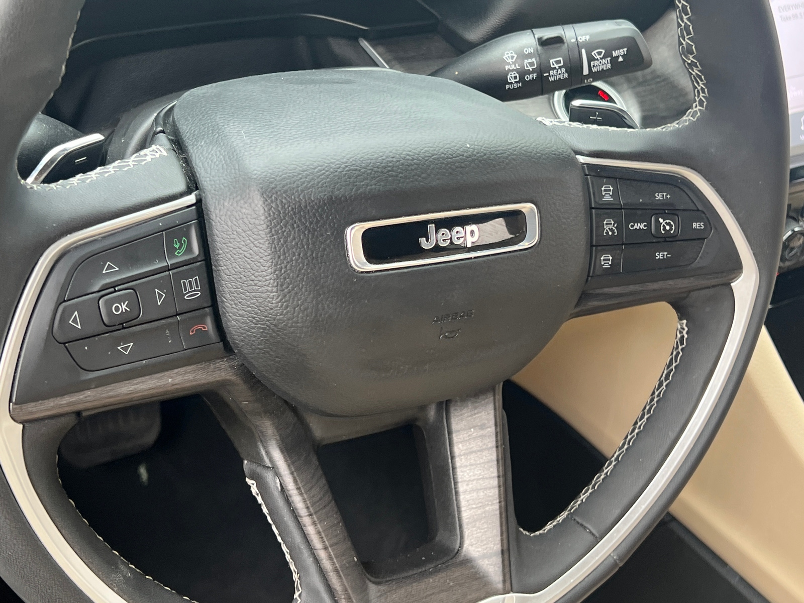 Thumbnail: 2025 Jeep Grand Cherokee L - 4