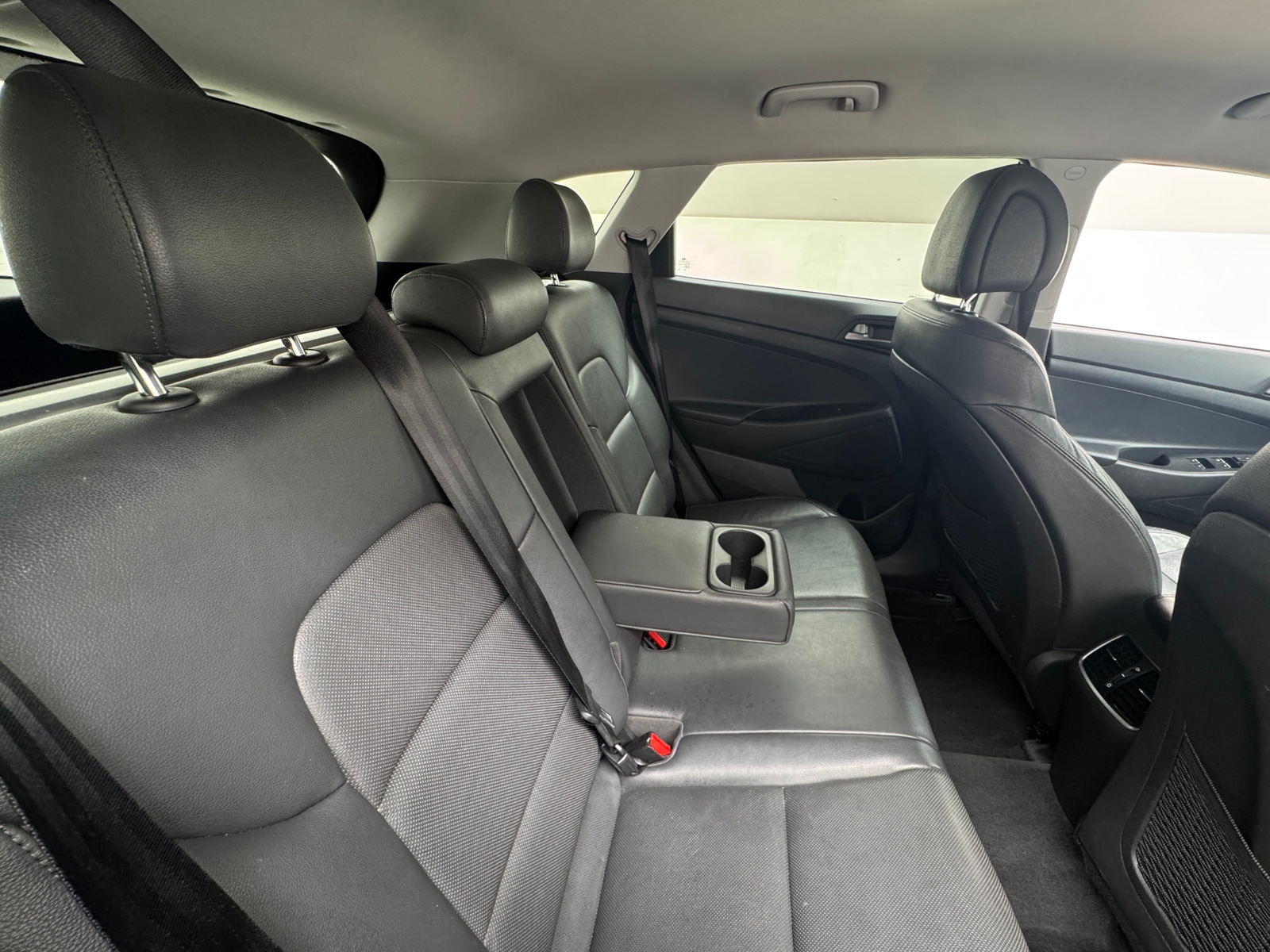 Thumbnail: 2016 Hyundai Tucson - 5