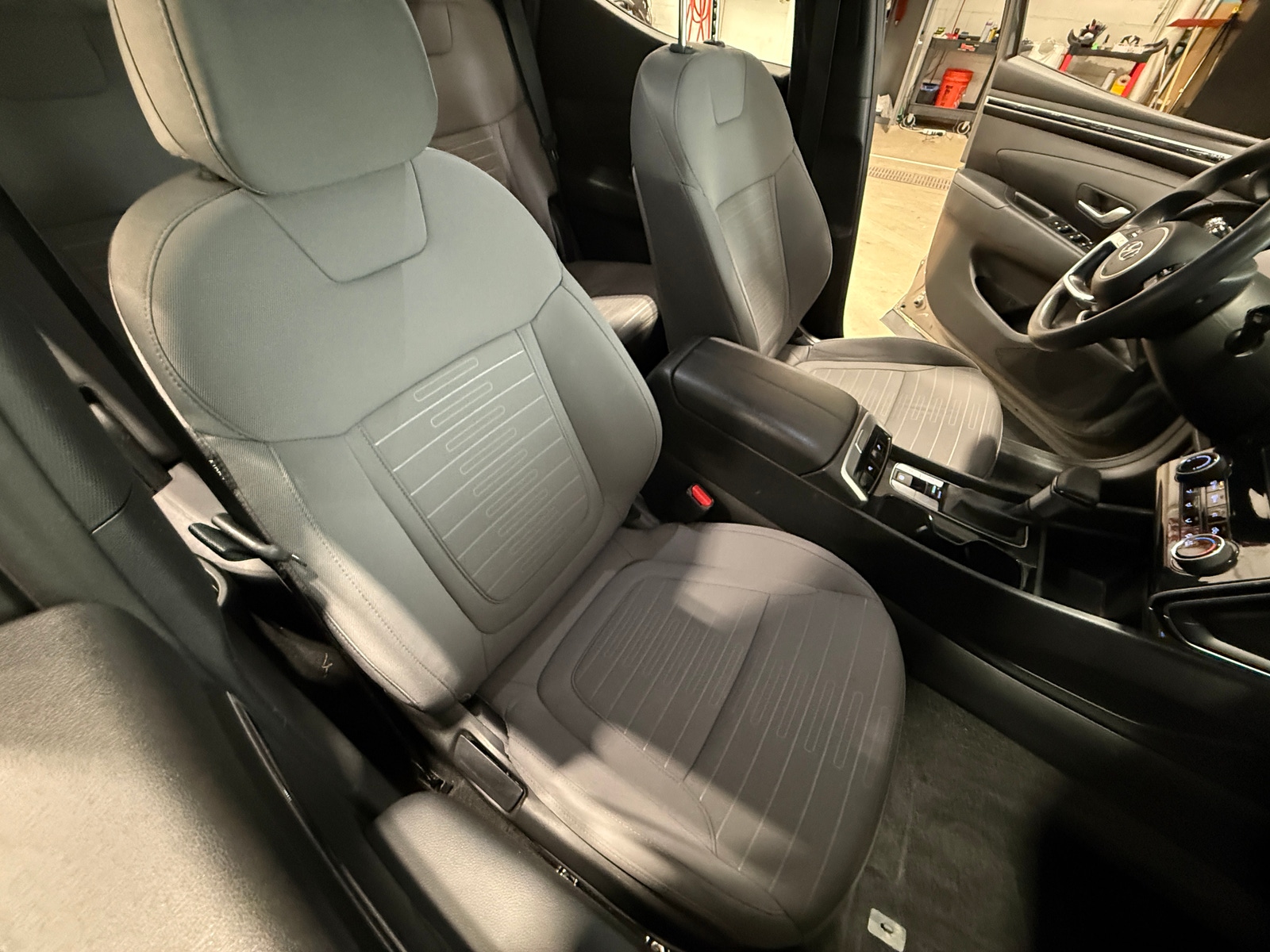 Thumbnail: 2023 Hyundai Santa Cruz - 2