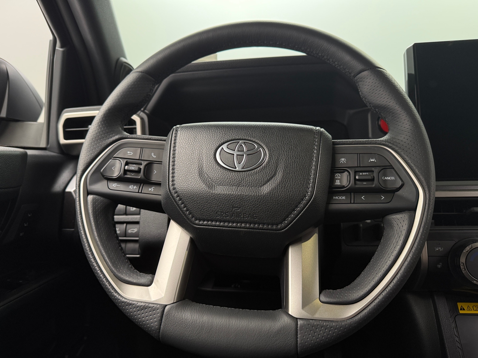 Thumbnail: 2025 Toyota 4Runner - 4