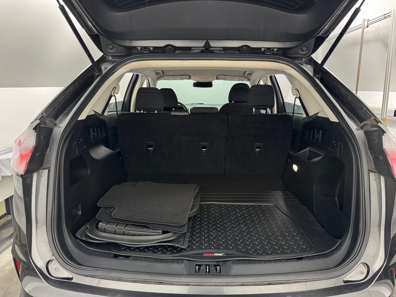 Thumbnail: 2019 Ford Edge - 7