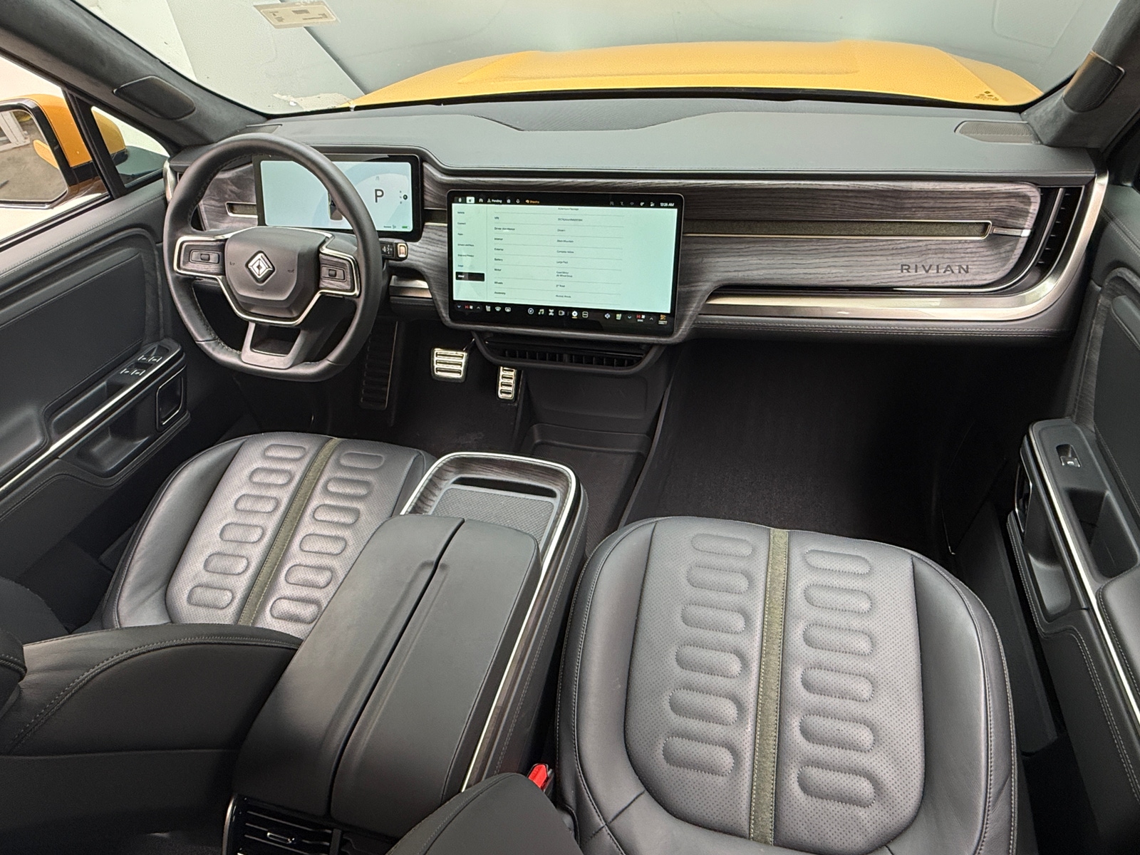 Thumbnail: 2022 Rivian R1T - 2