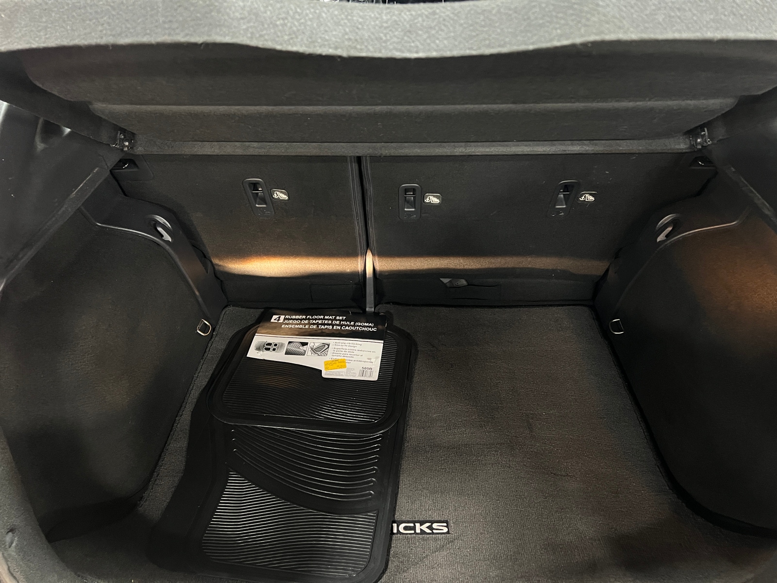 Thumbnail: 2019 Nissan Kicks - 7