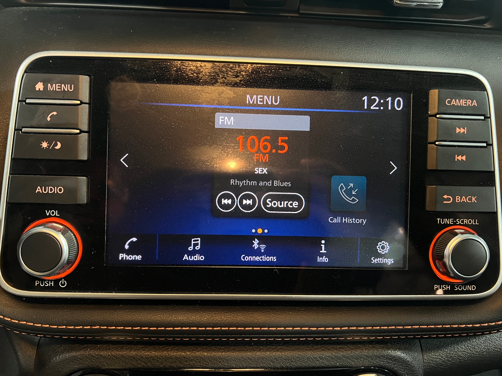 Thumbnail: 2019 Nissan Kicks - 4