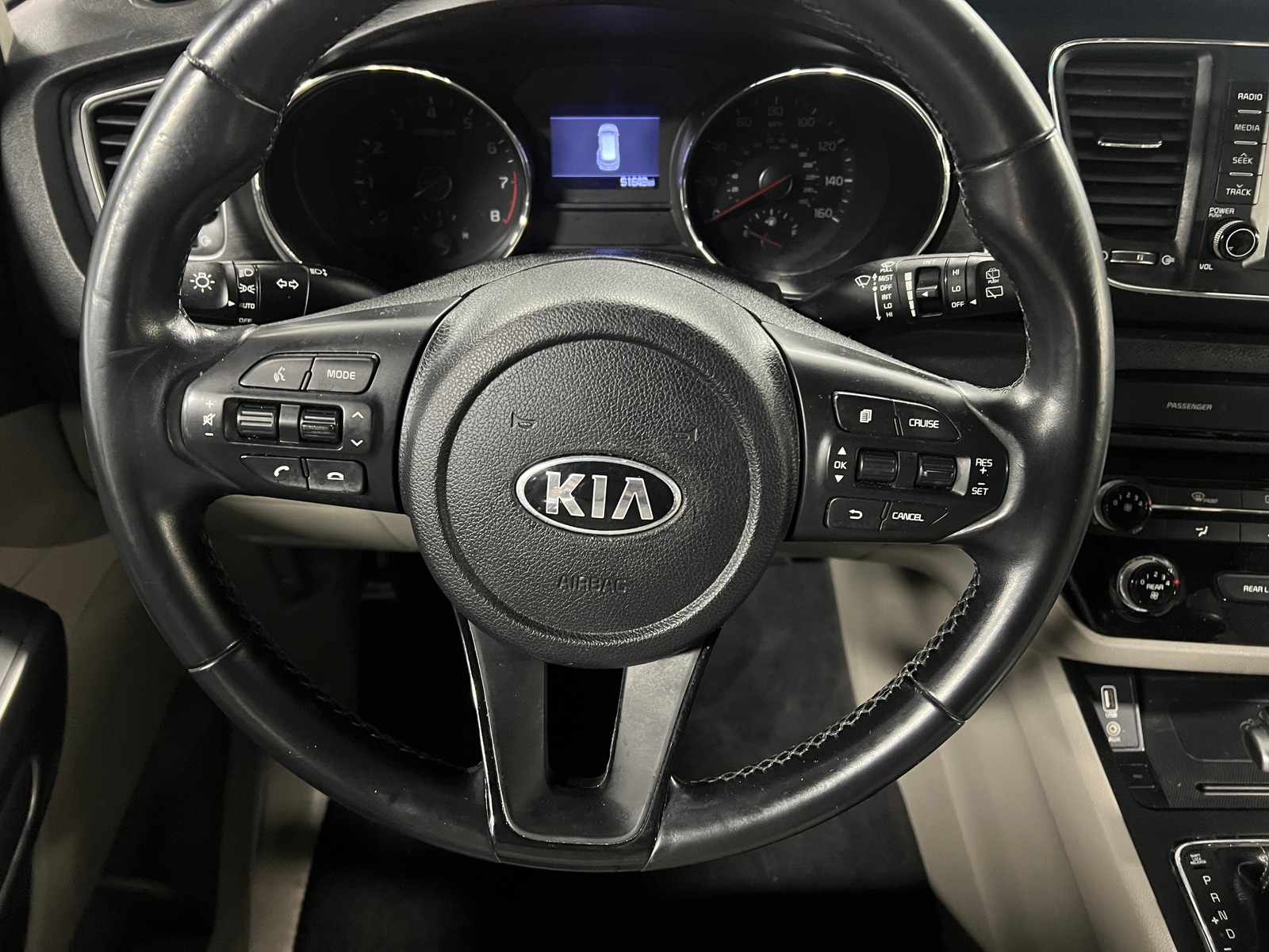 Thumbnail: 2019 Kia Sedona - 4