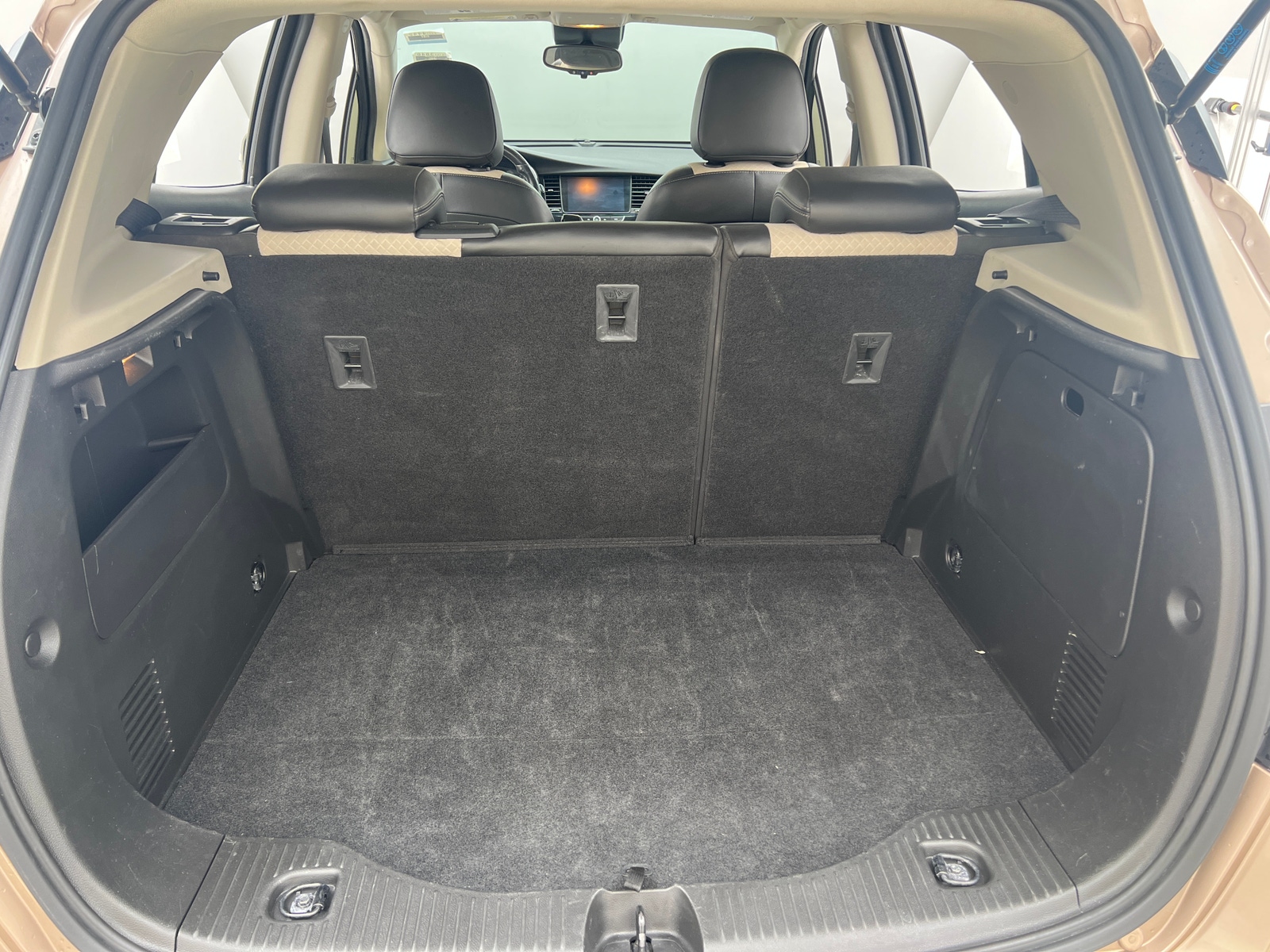 Thumbnail: 2019 Buick Encore - 6