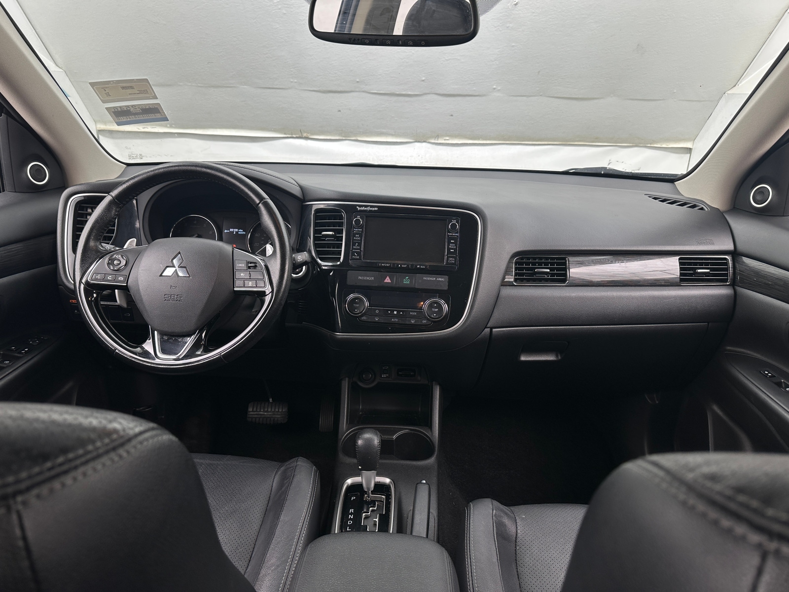 Thumbnail: 2016 Mitsubishi Outlander - 2