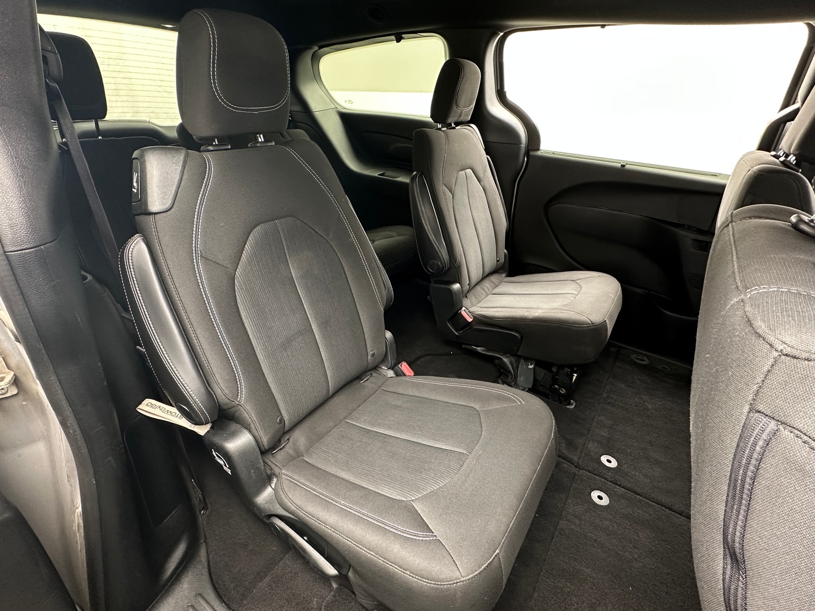 Thumbnail: 2018 Chrysler Pacifica - 6