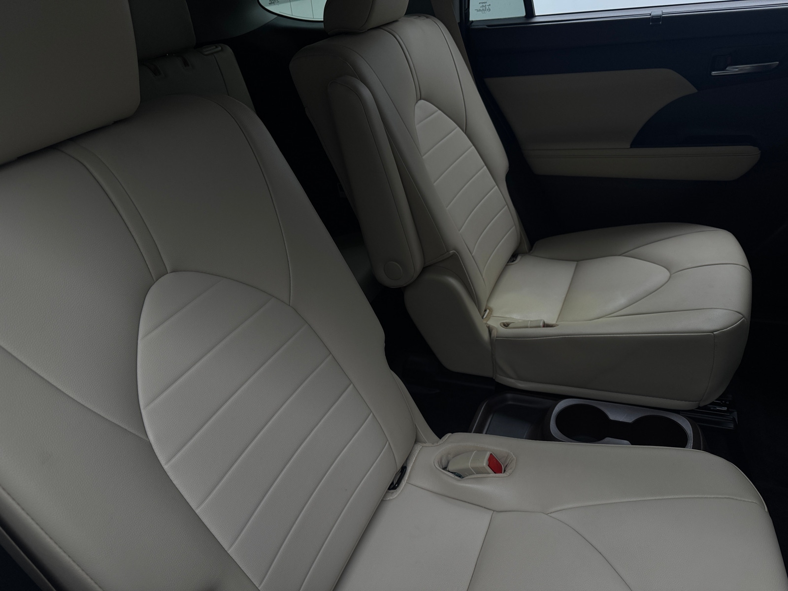 Thumbnail: 2021 Toyota Highlander - 5