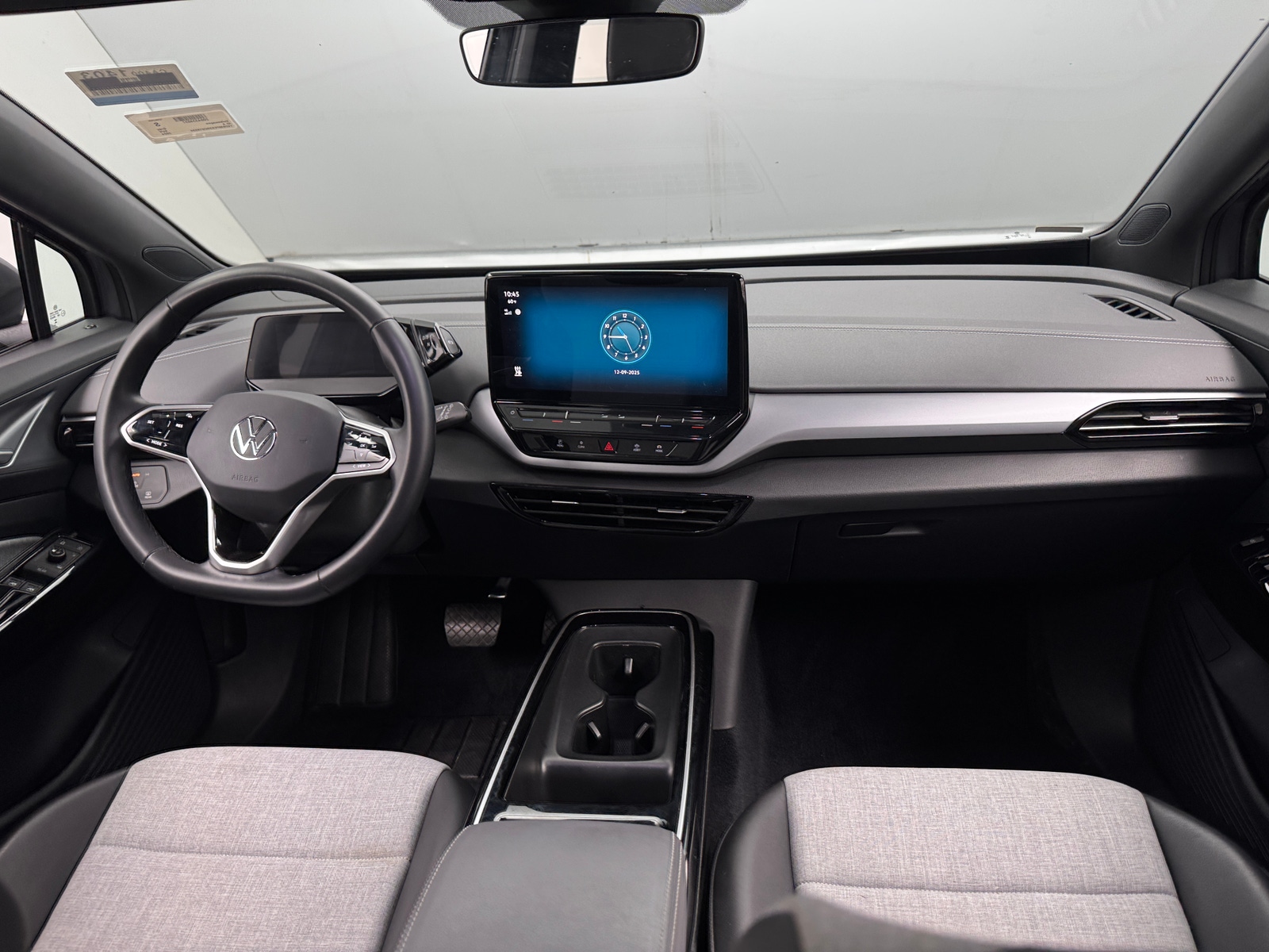 Thumbnail: 2024 Volkswagen ID.4 - 2