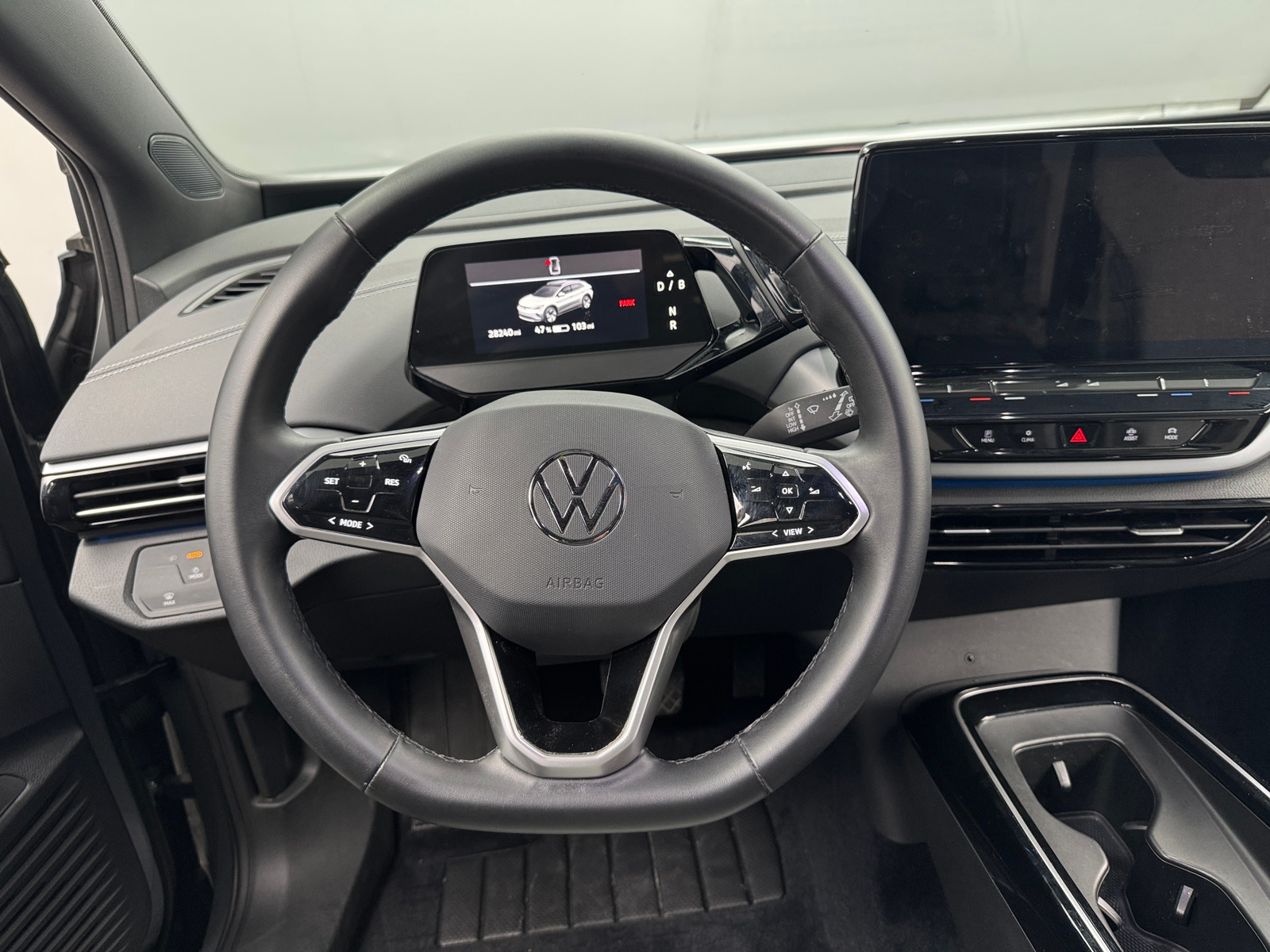 Thumbnail: 2024 Volkswagen ID.4 - 4