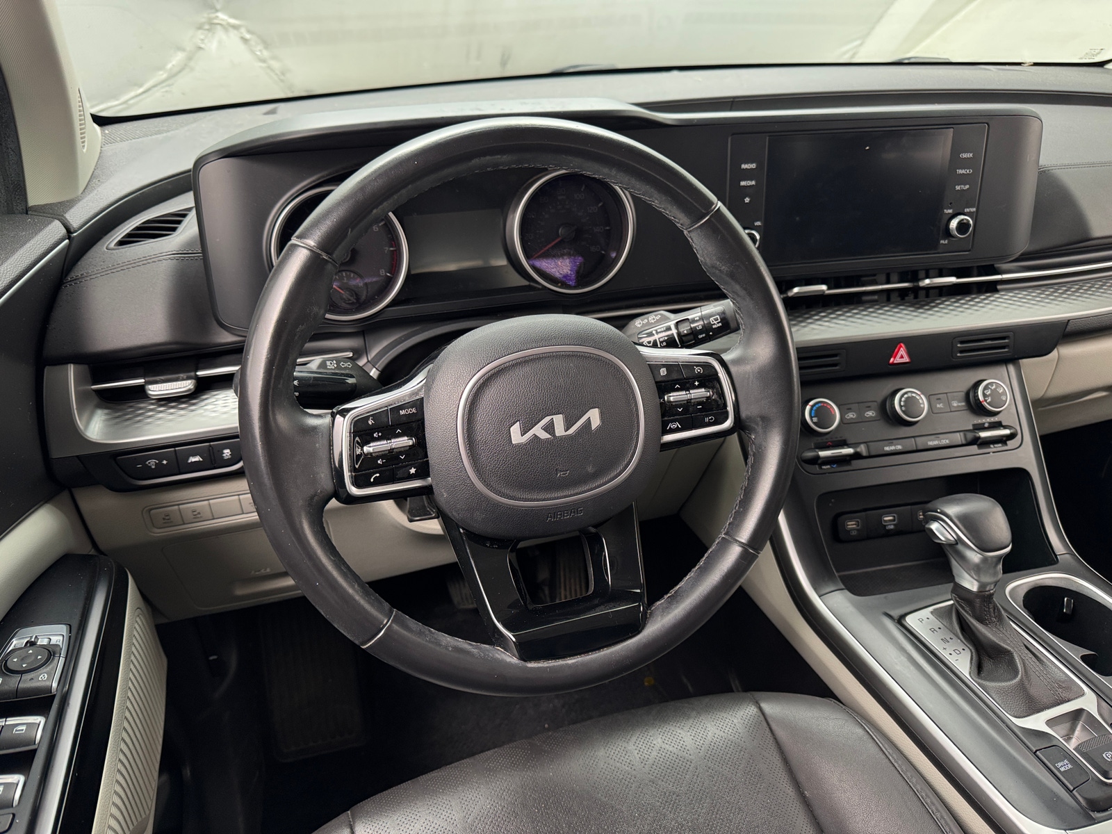 Thumbnail: 2022 Kia Carnival - 4