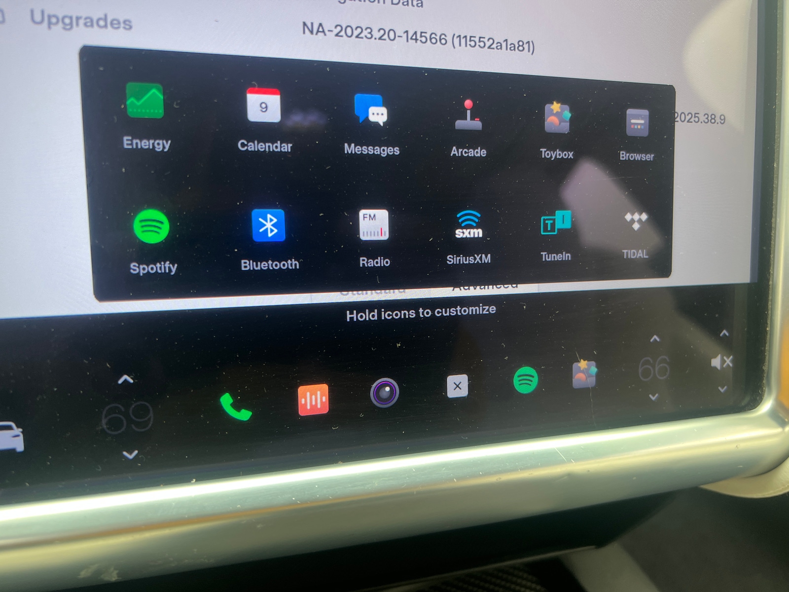 Thumbnail: 2017 Tesla Model X - 3