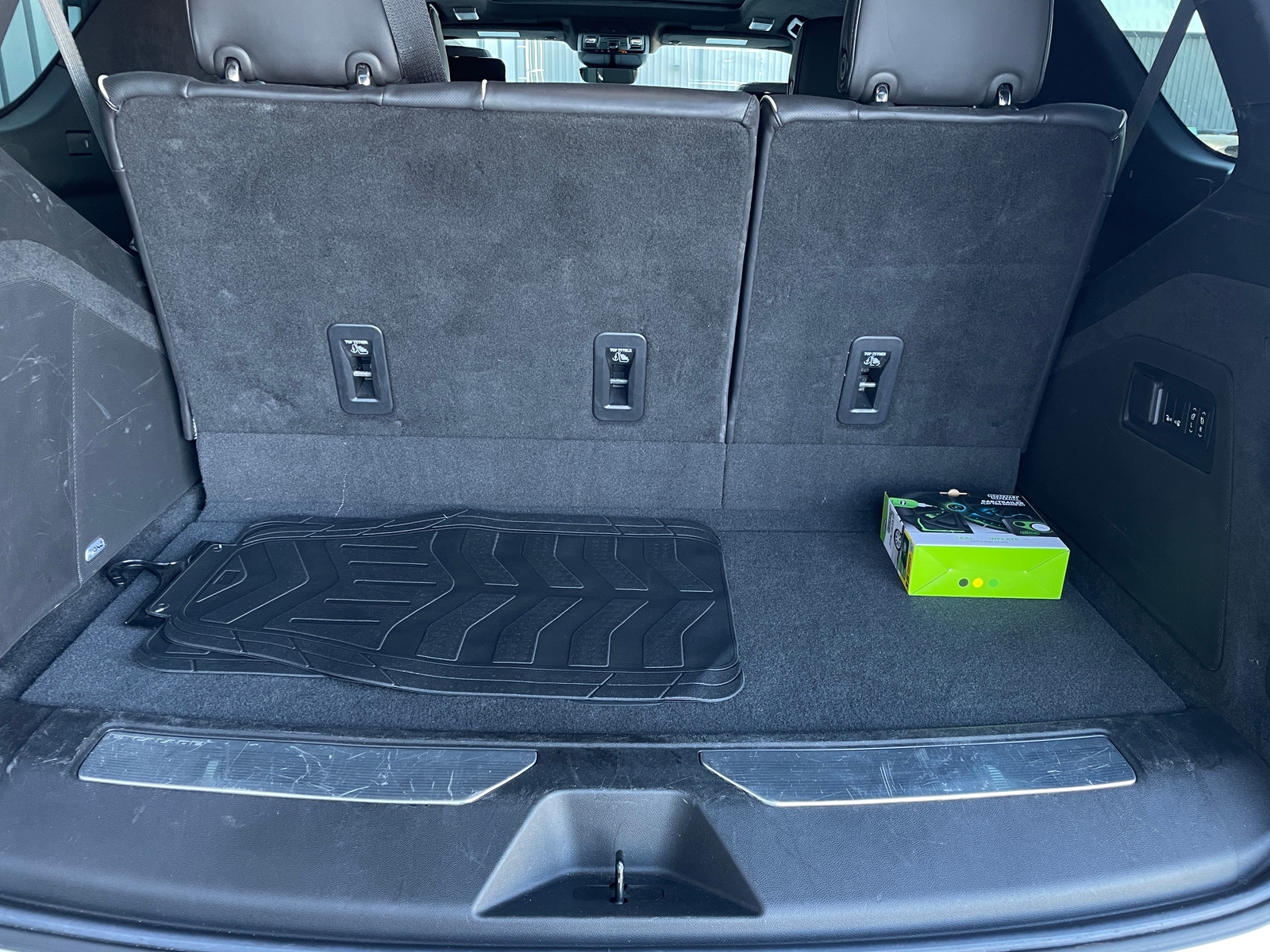 Thumbnail: 2022 Cadillac Escalade - 7