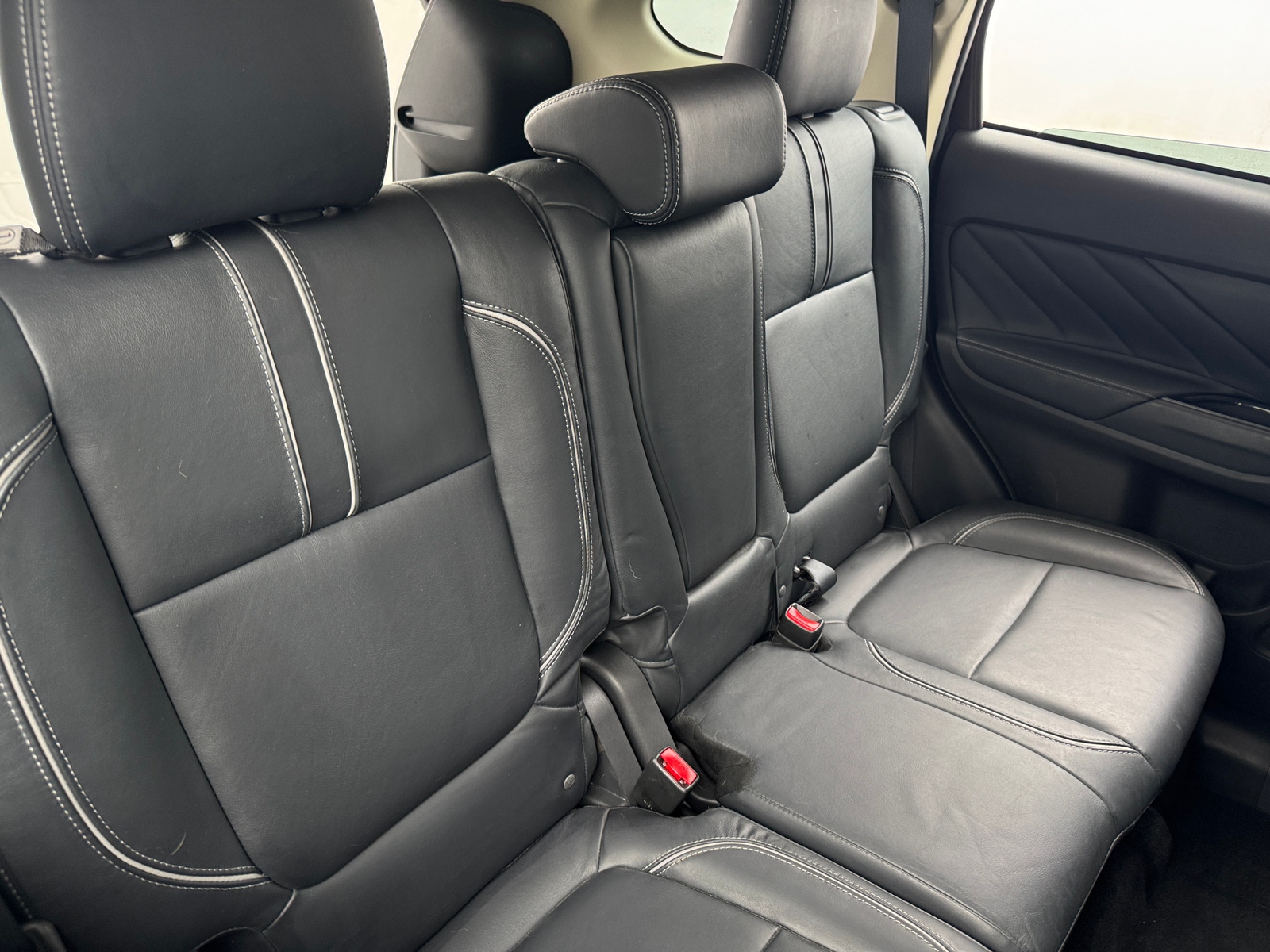 Thumbnail: 2018 Mitsubishi Outlander - 5