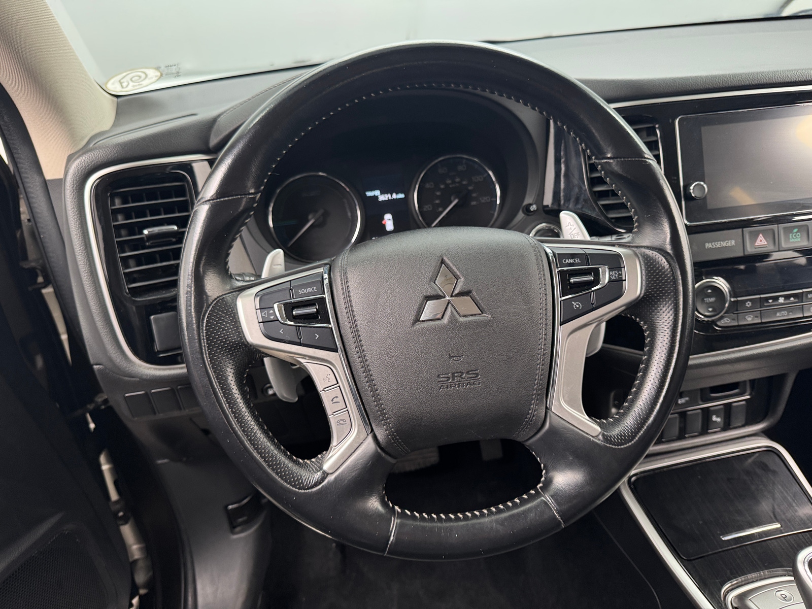 Thumbnail: 2018 Mitsubishi Outlander - 4