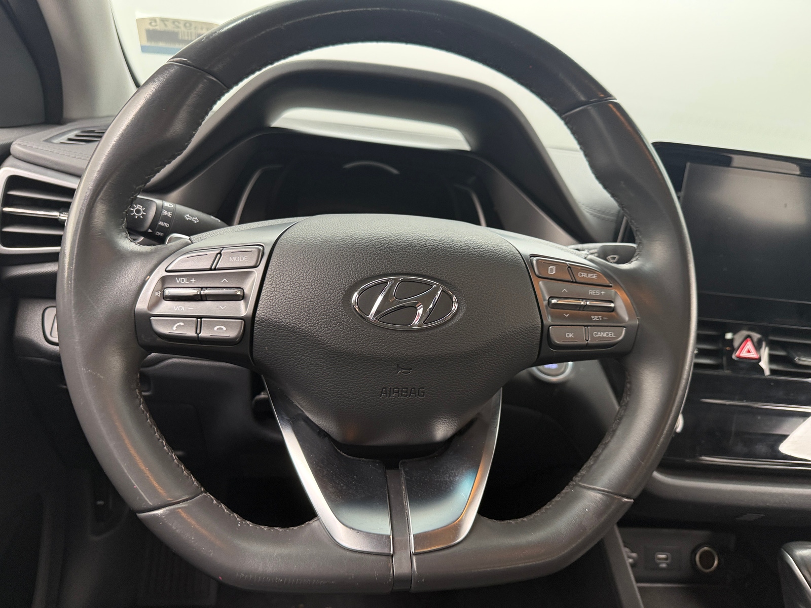 Thumbnail: 2022 Hyundai Ioniq - 5