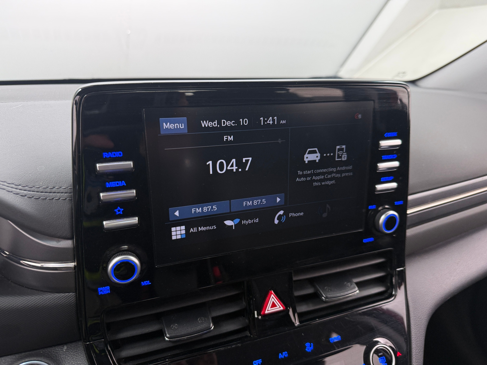 Thumbnail: 2022 Hyundai Ioniq - 4