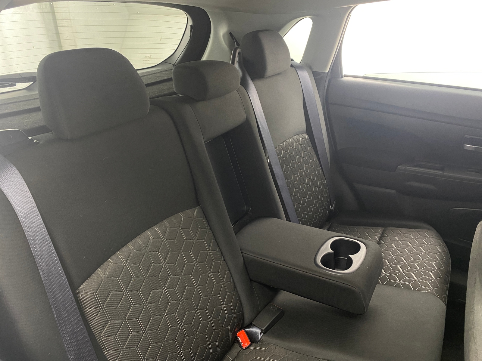 Thumbnail: 2024 Mitsubishi Outlander Sport - 6