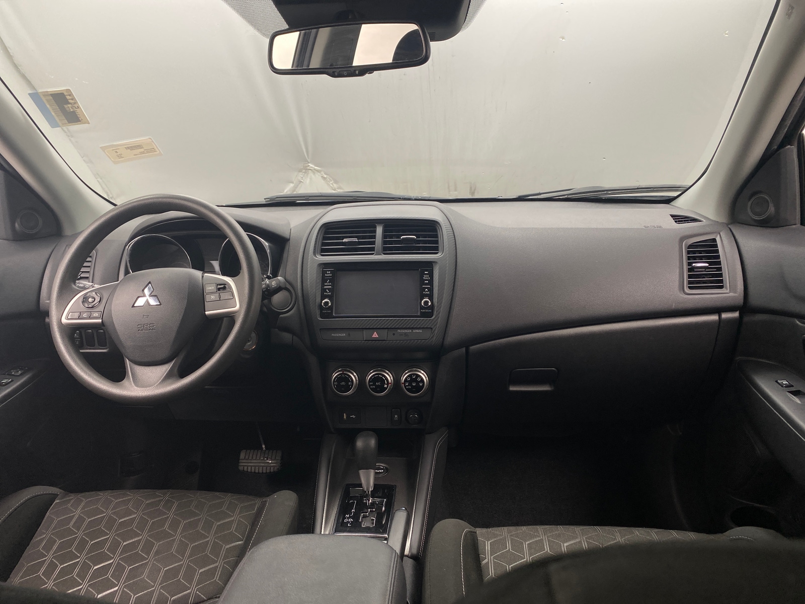 Thumbnail: 2024 Mitsubishi Outlander Sport - 3