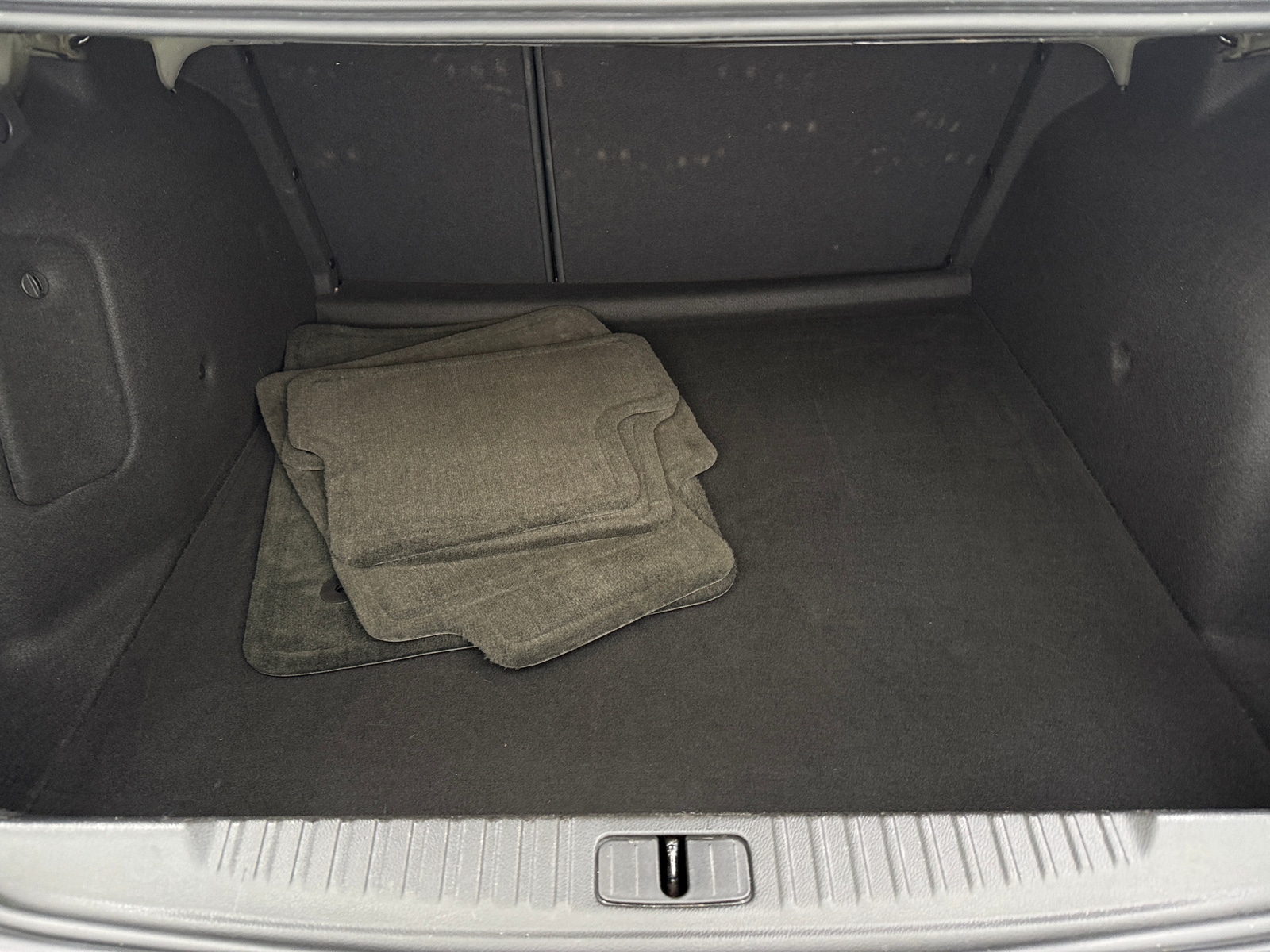 Thumbnail: 2012 Buick Verano - 6