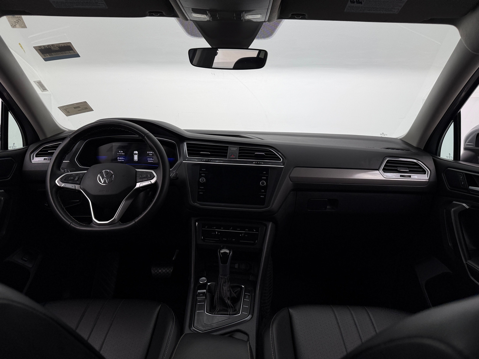 Thumbnail: 2024 Volkswagen Tiguan - 2