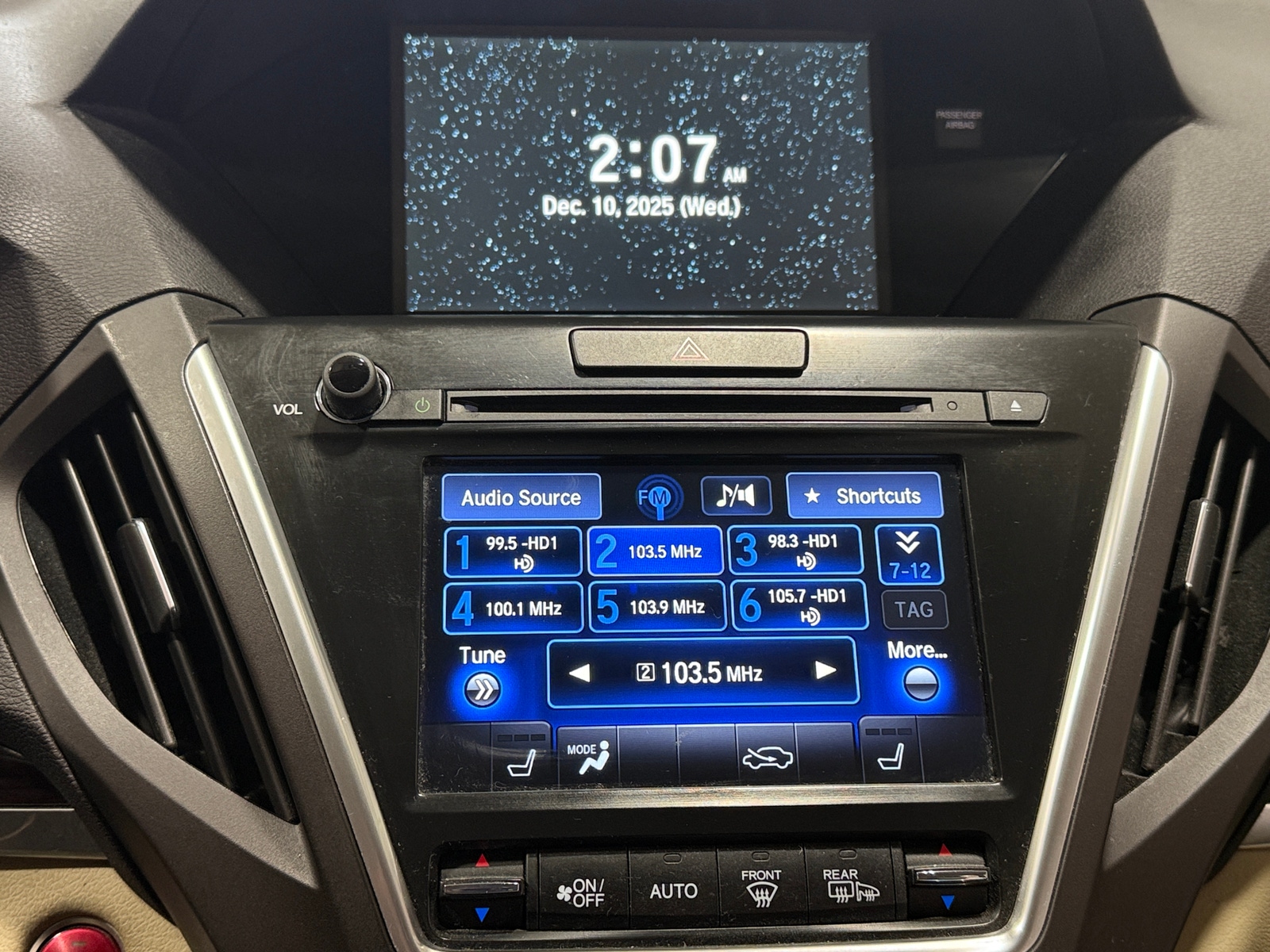 Thumbnail: 2016 Acura MDX - 4