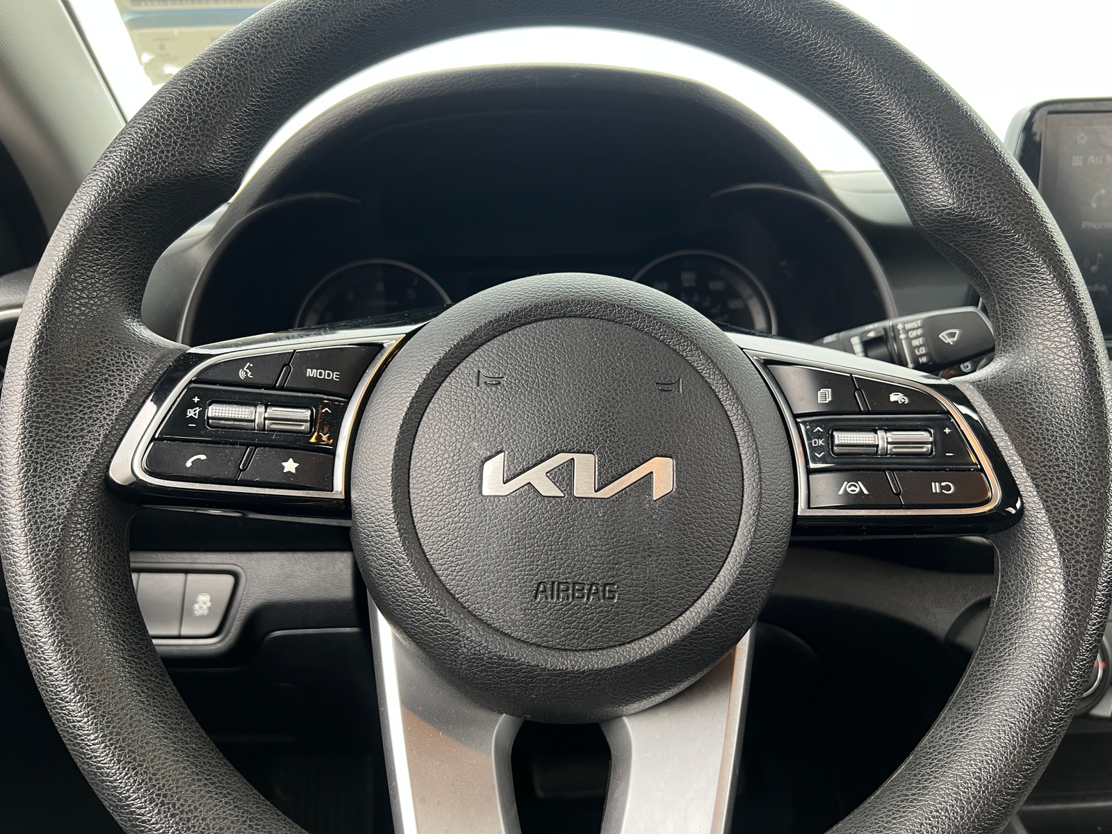 Thumbnail: 2024 Kia Forte - 5