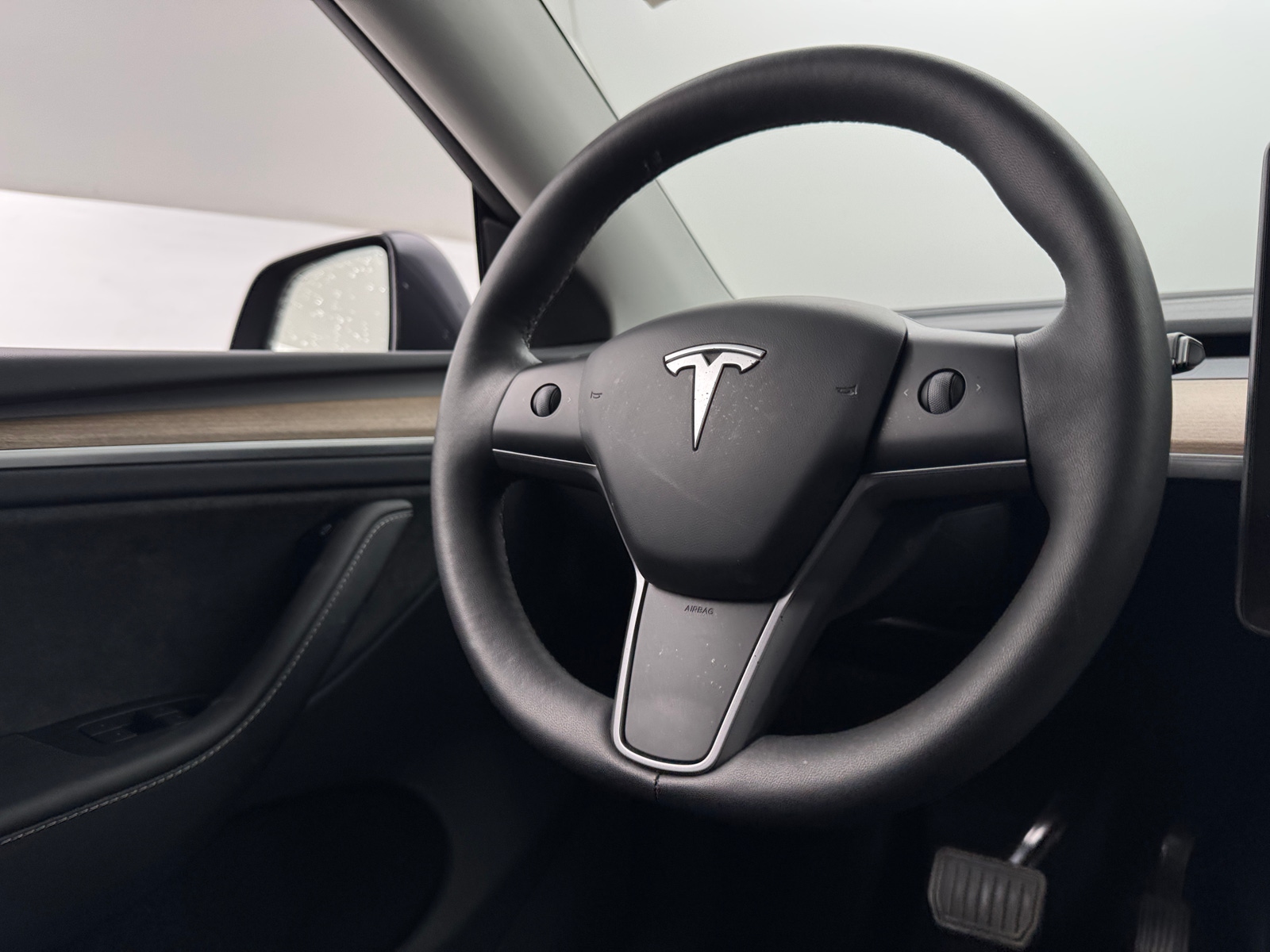 Thumbnail: 2024 Tesla Model Y - 4