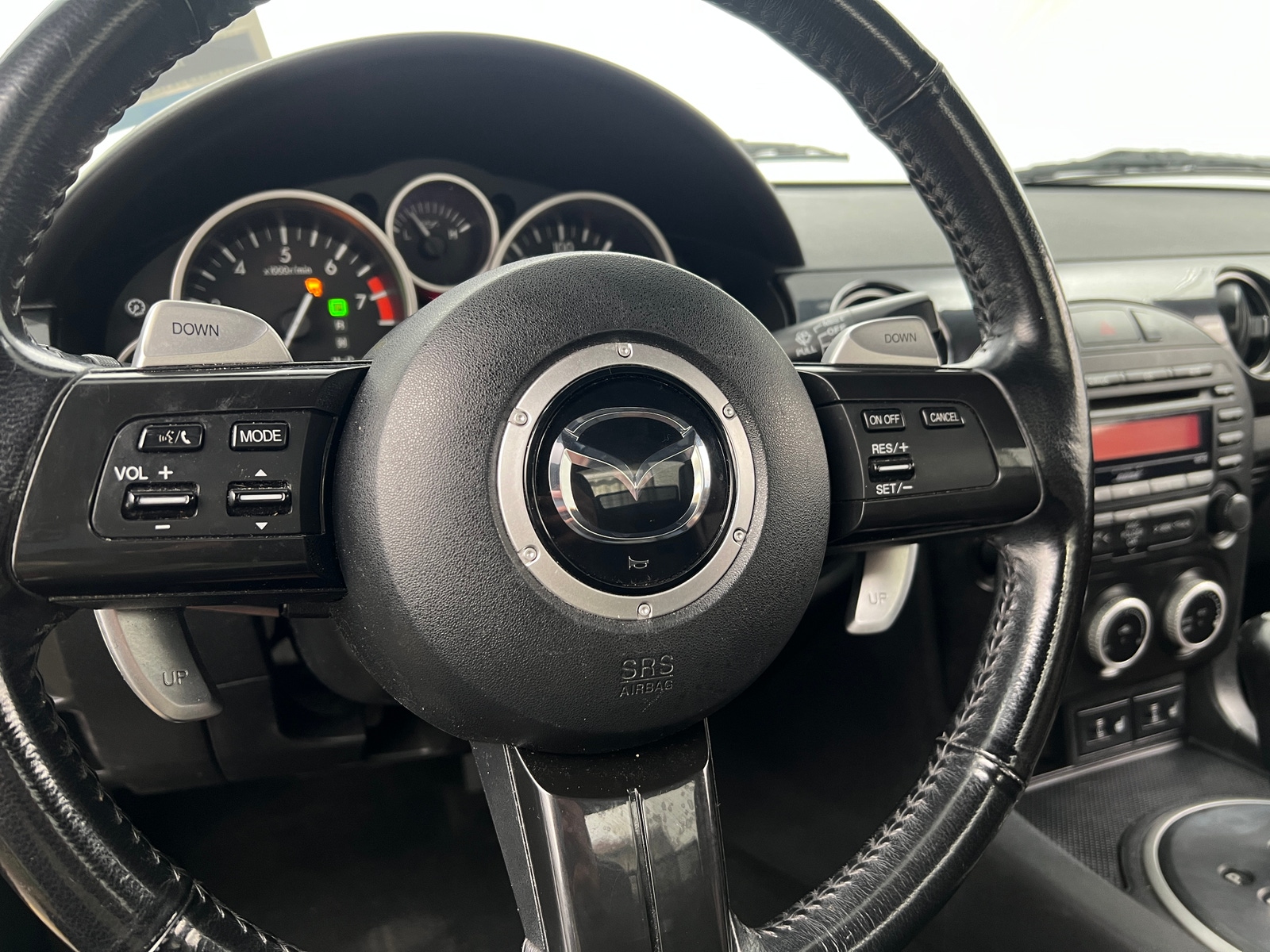 Thumbnail: 2013 Mazda MX-5 Miata - 4