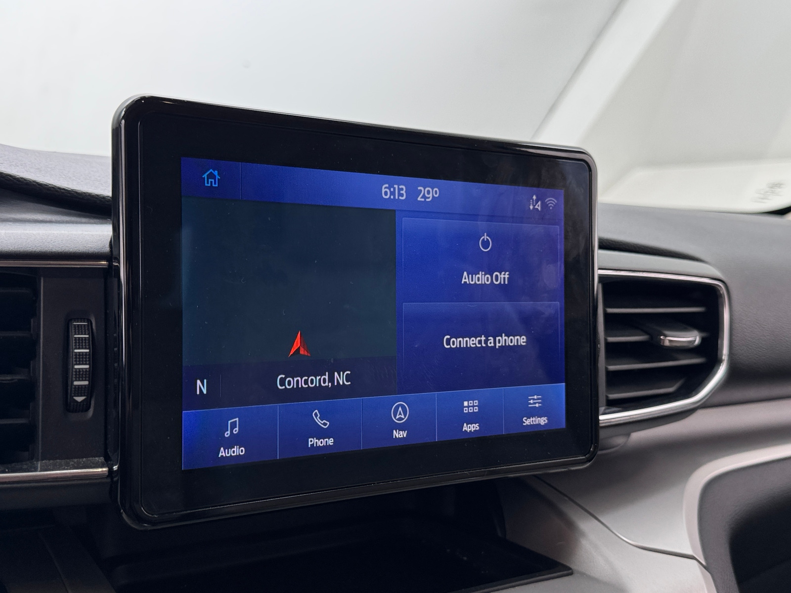 Thumbnail: 2020 Ford Explorer - 3