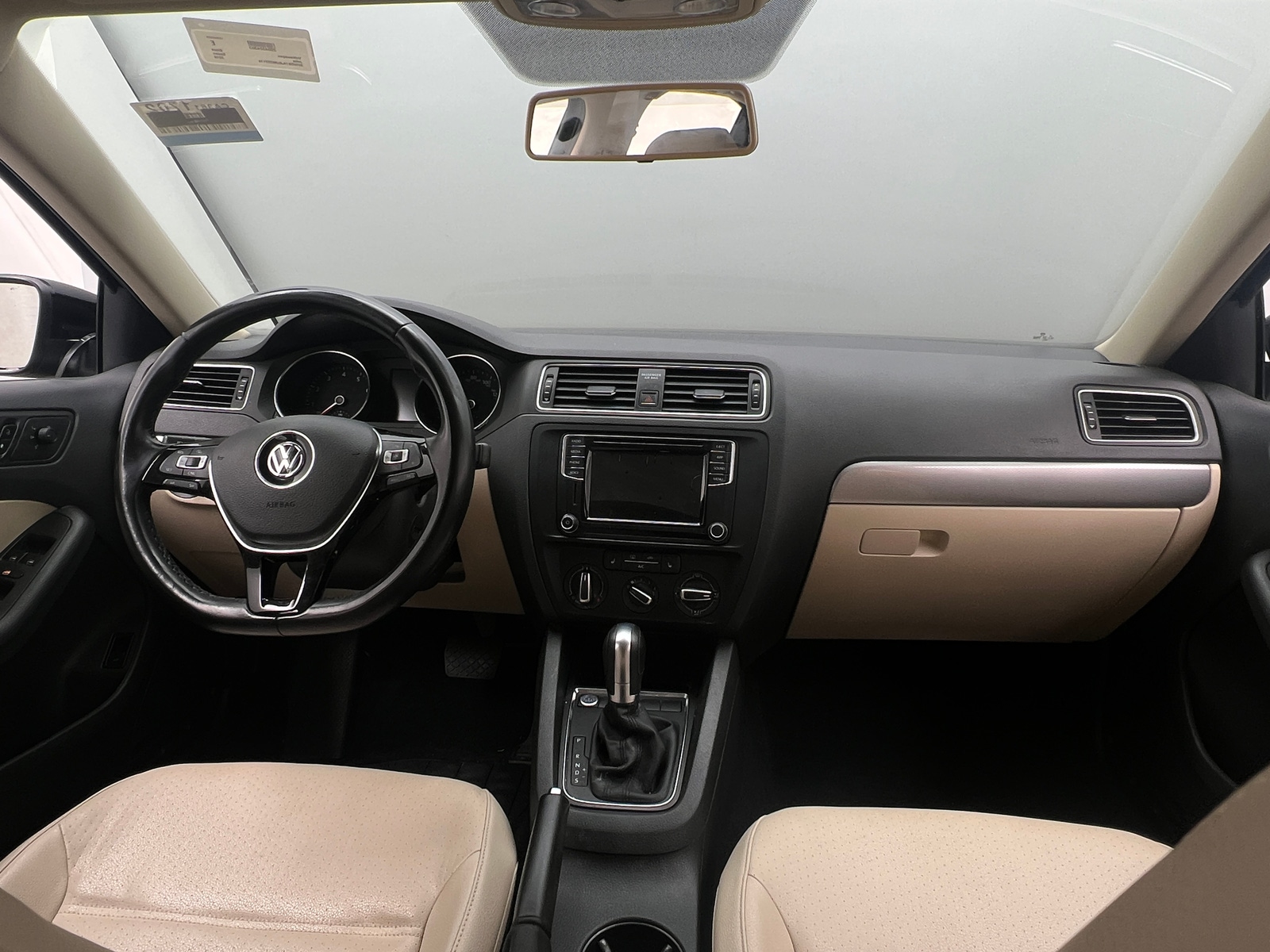 Thumbnail: 2018 Volkswagen Jetta - 3