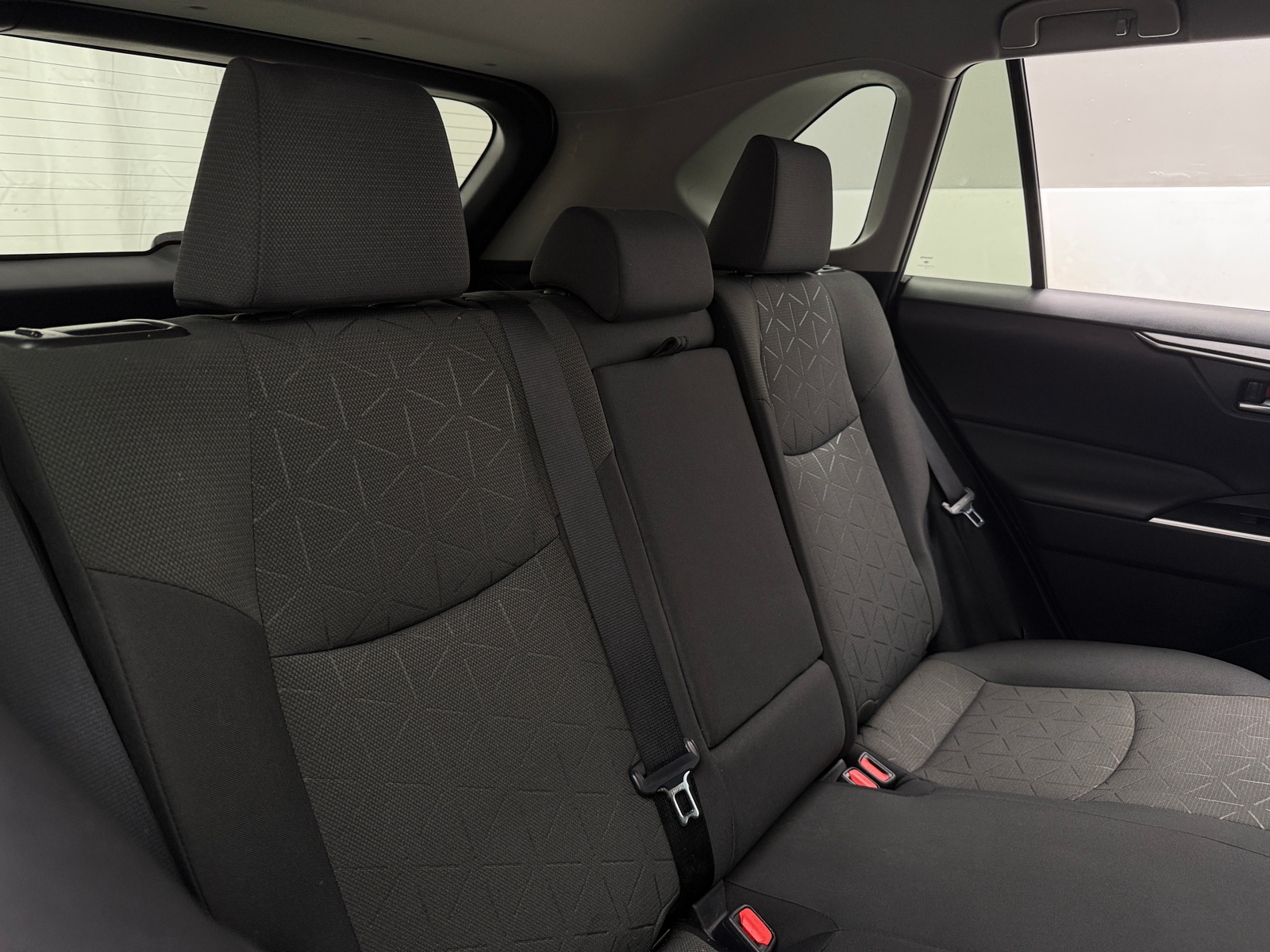 Thumbnail: 2021 Toyota RAV4 - 6