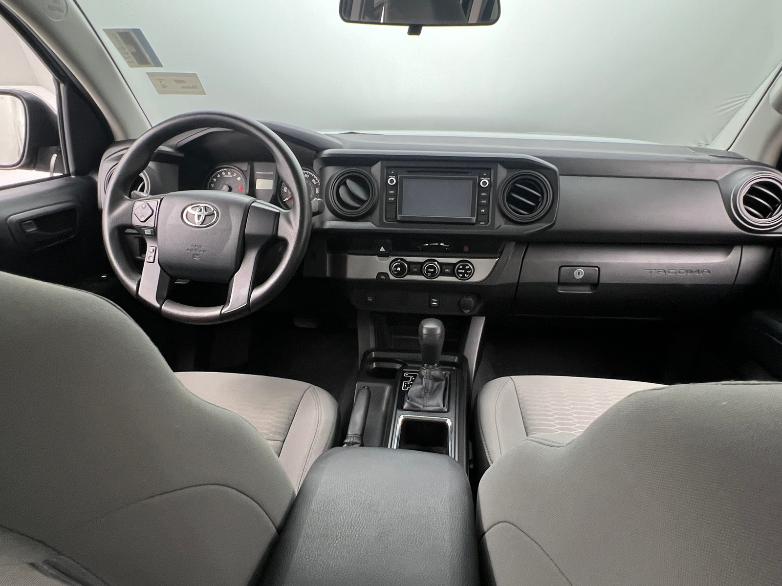 Thumbnail: 2016 Toyota Tacoma - 3